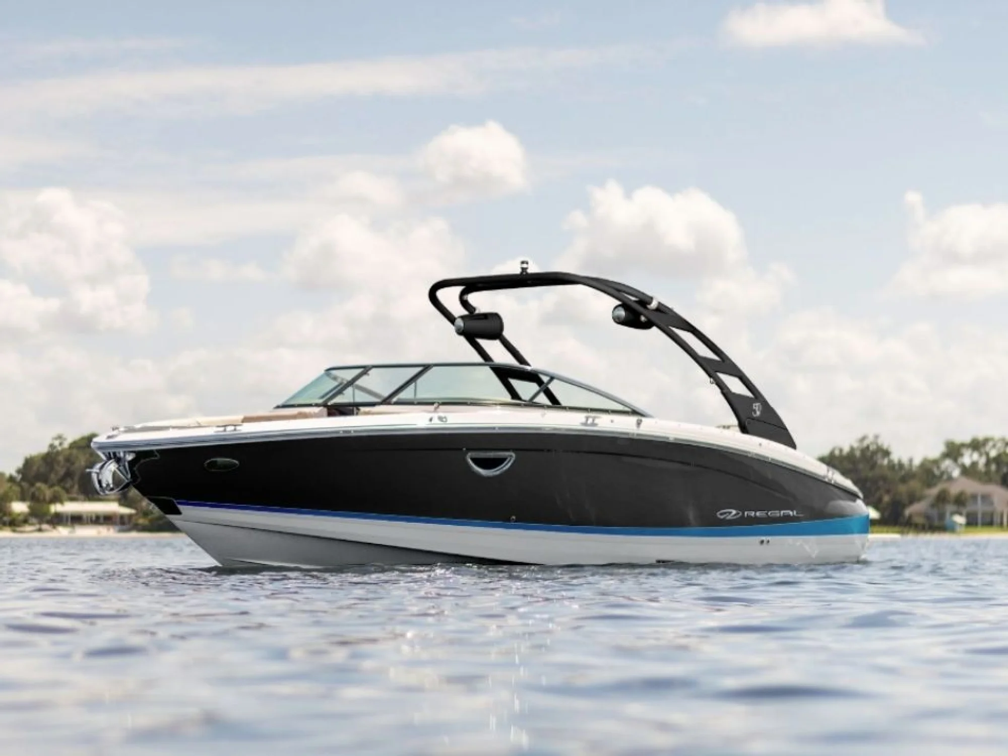 2027 Regal LS6 Surf - Image 2