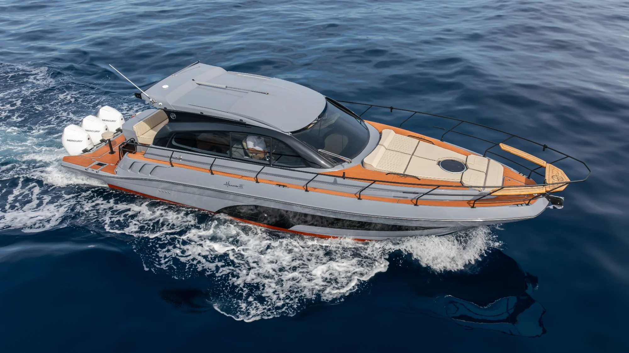 2027  Hanover 415 -Outboard - Main Image