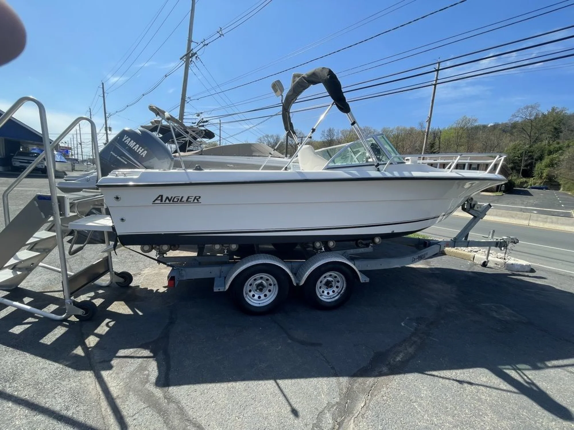 2000 Angler 204 DC