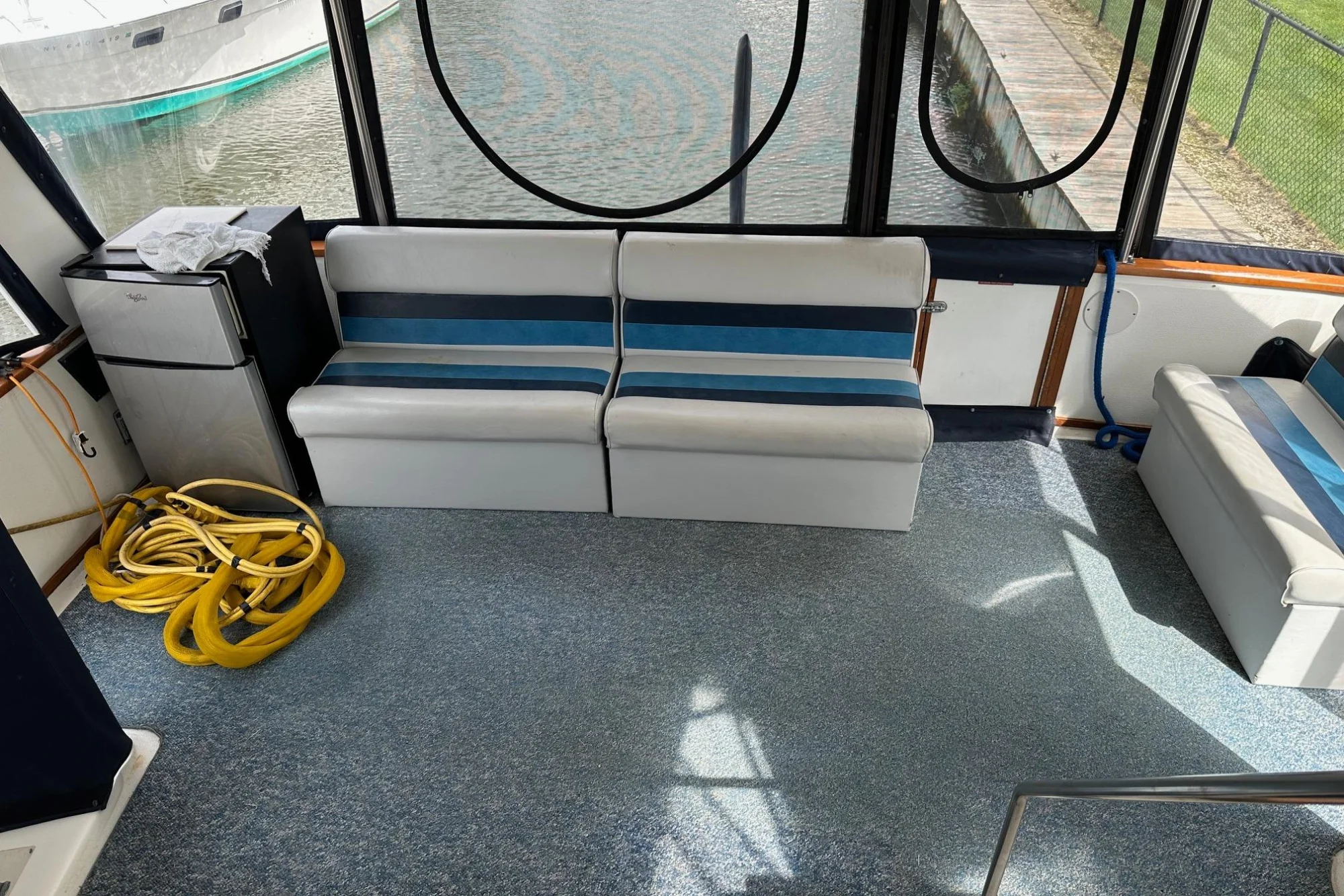 1989 Sea Ray 380 Aft Cabin - Image 4