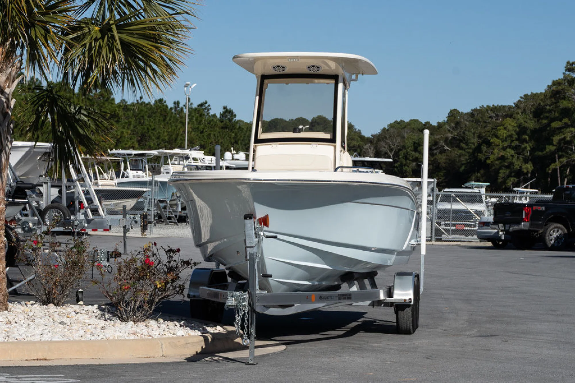 SCOUT 220 XSF - Image 3