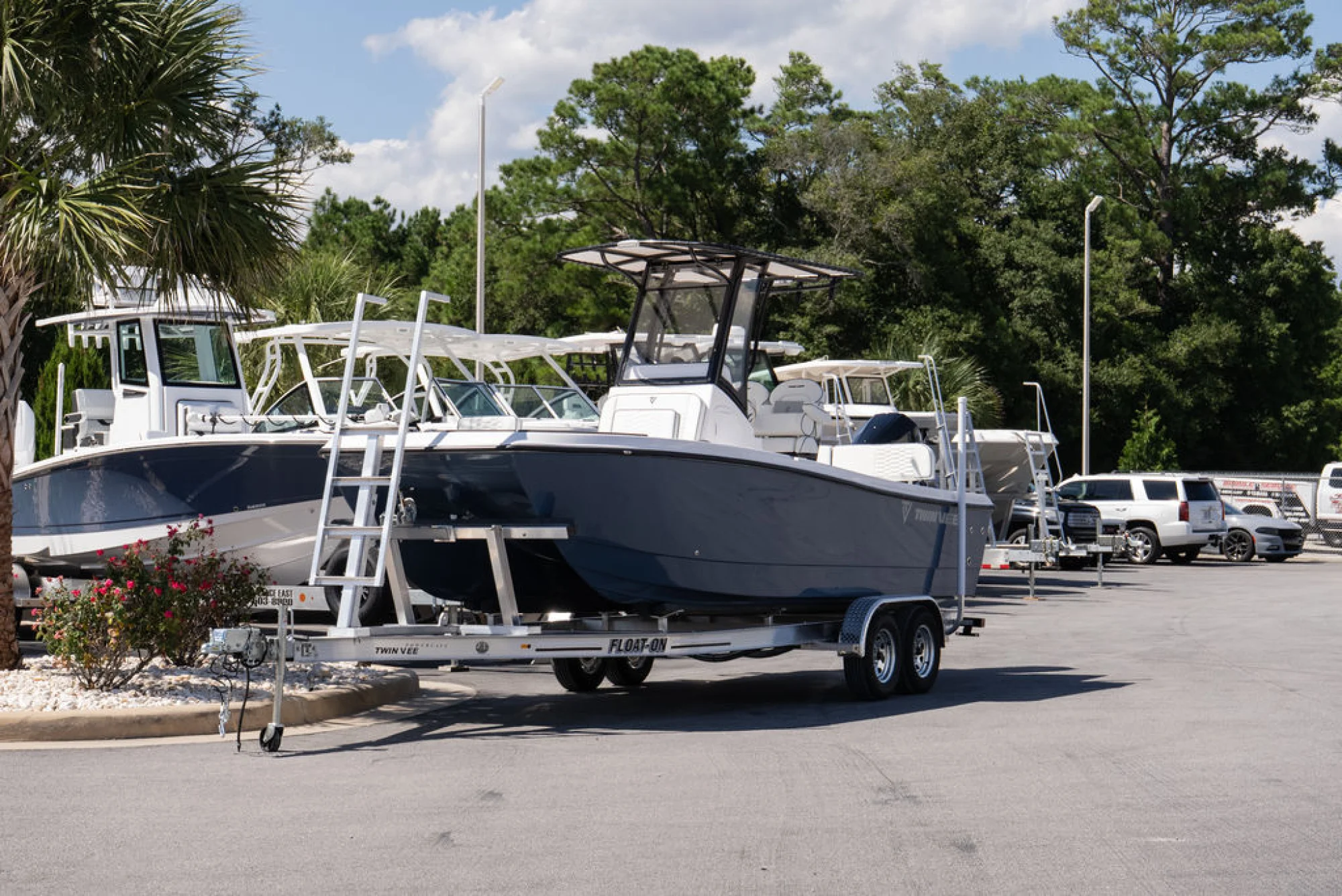 Twin Vee BAYCAT 22 - Image 2