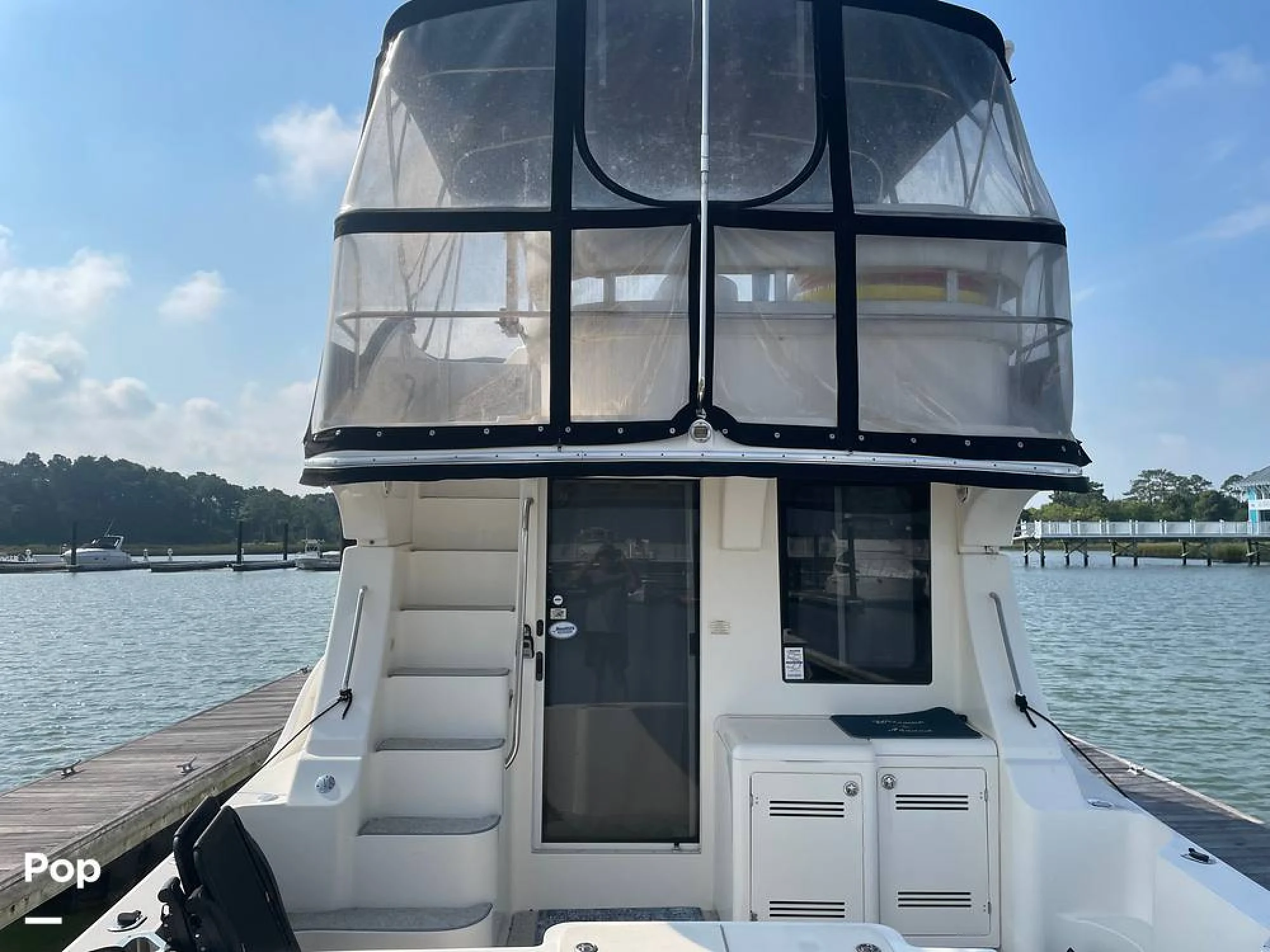 2004 Silverton 34 Convertible - Image 4