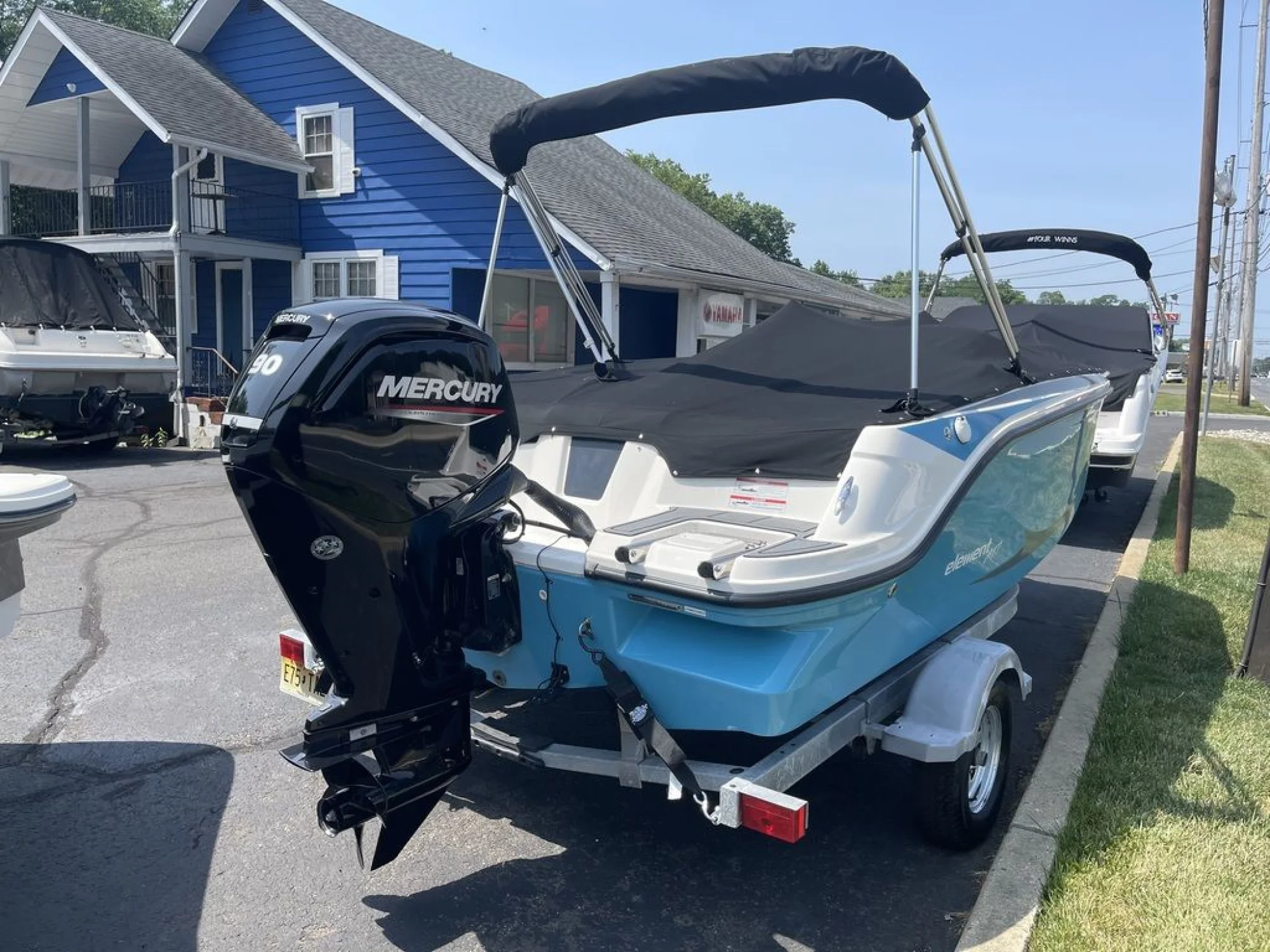 2023 Bayliner Element M17 - Image 3