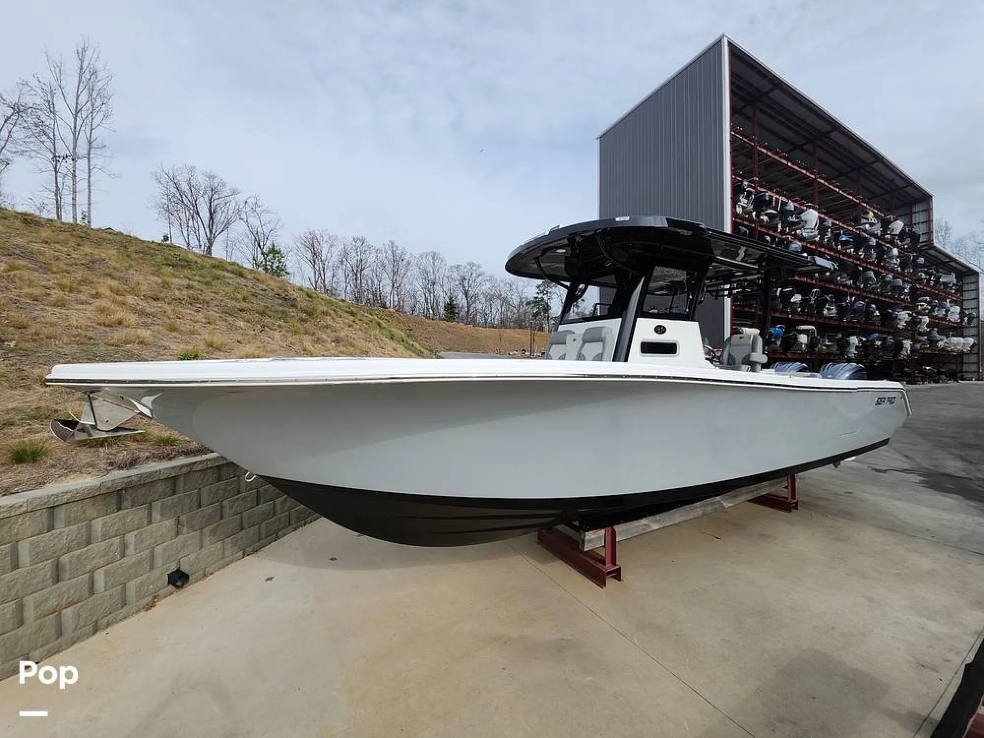 2023 Sea Pro 320 DLX - Image 4