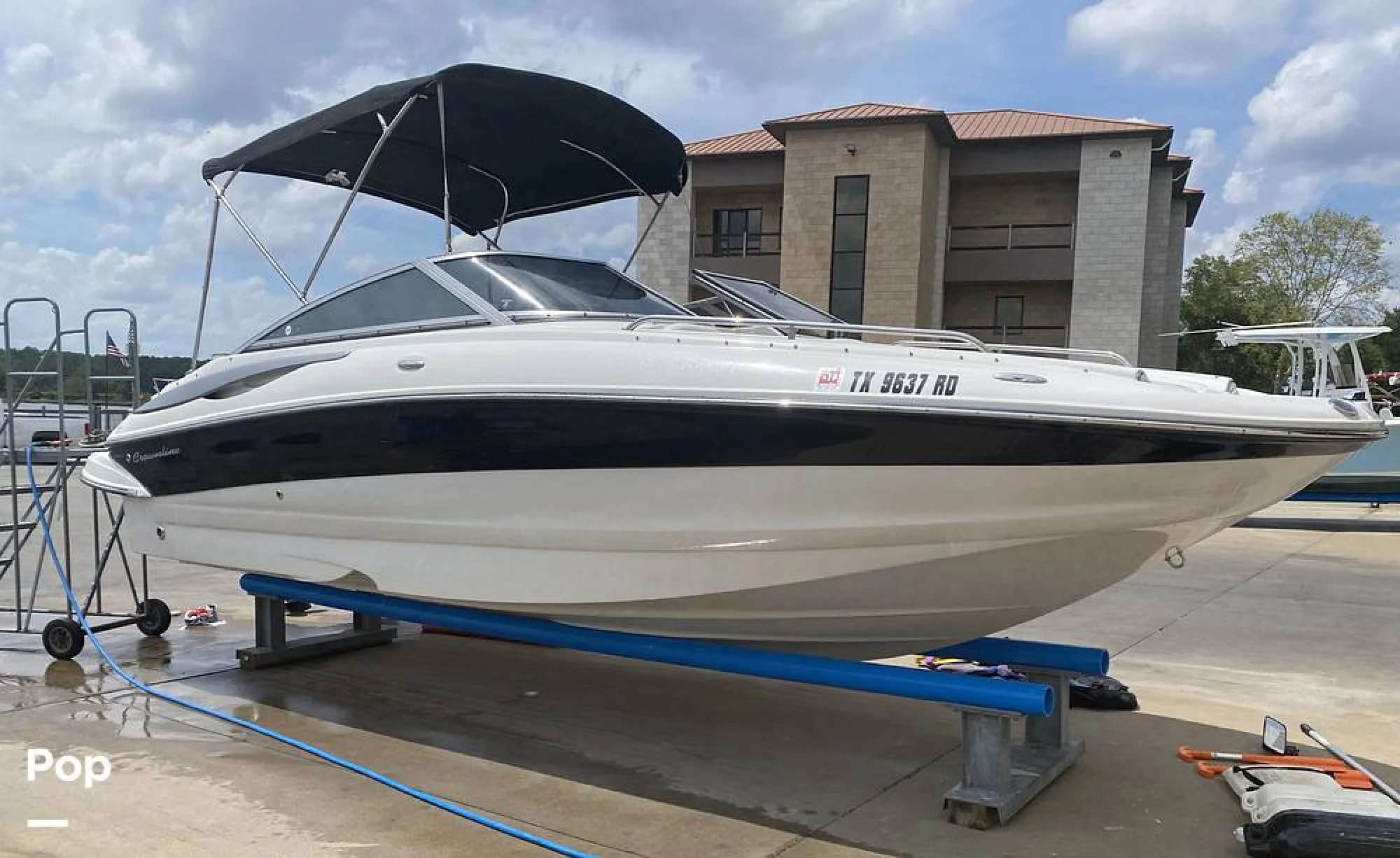 2007 Crownline 220 EX - Image 2