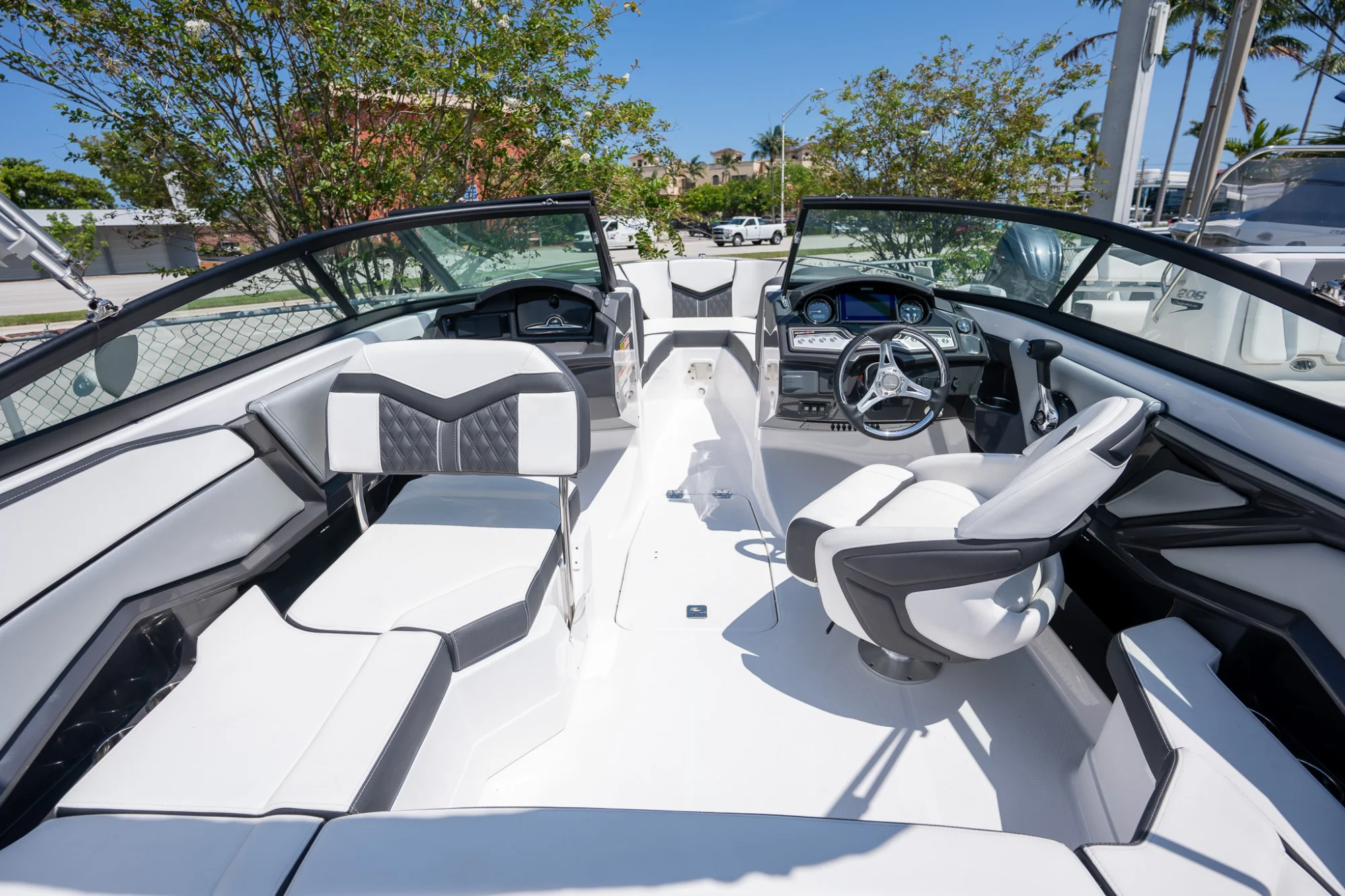 2024 MONTEREY 215SS - Image 5