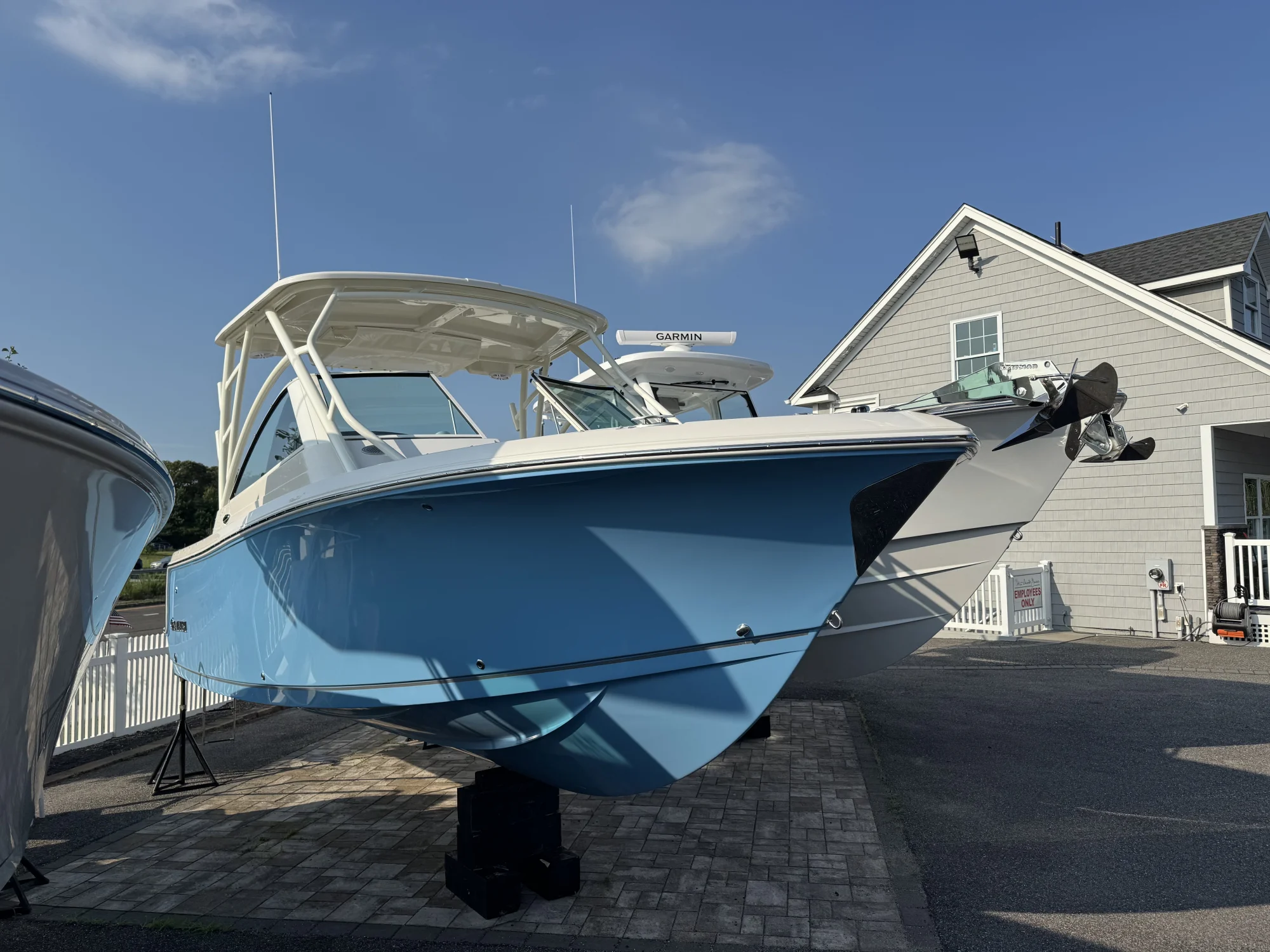 2026 Sailfish 245DC - Main Image