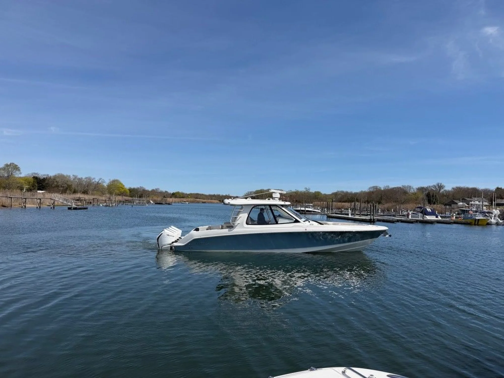 Boston Whaler 380 Realm - Image 3