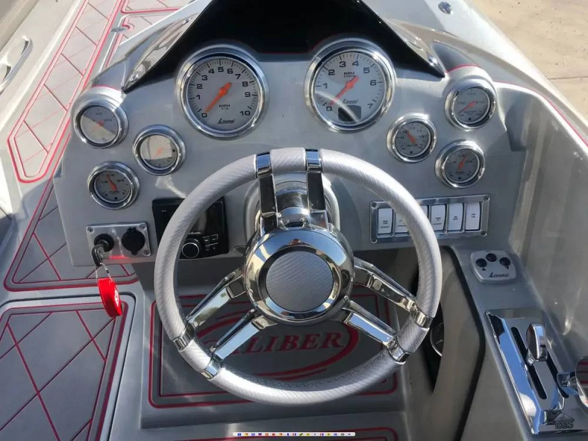 2019 Caliber 1 Silver Bullet 265 Custom - Image 4