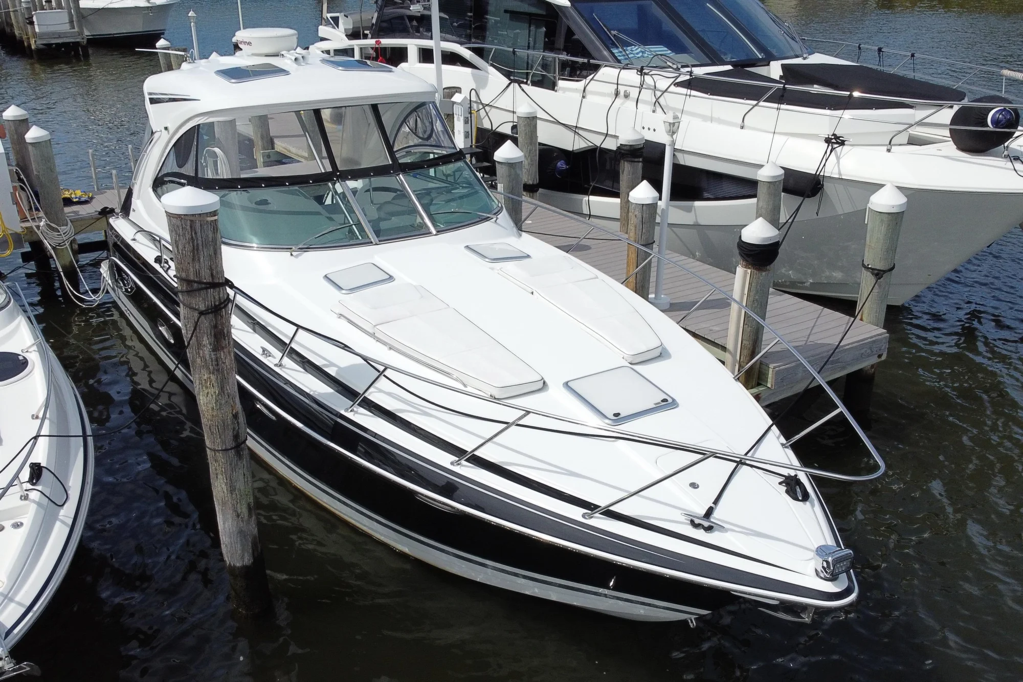 2015 Formula 37 Performance Cruiser - Image 4