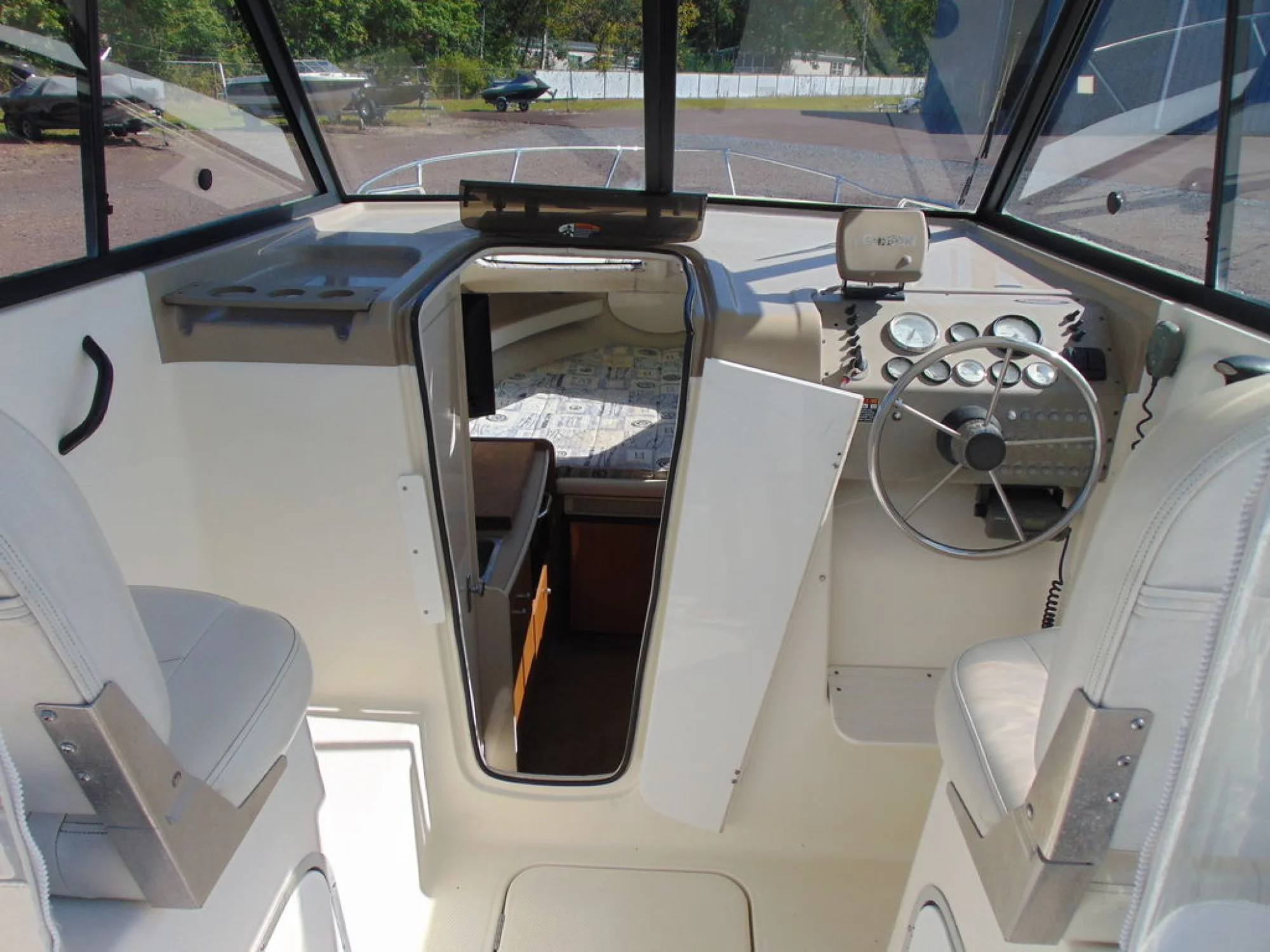 Bayliner 2452 - Image 5