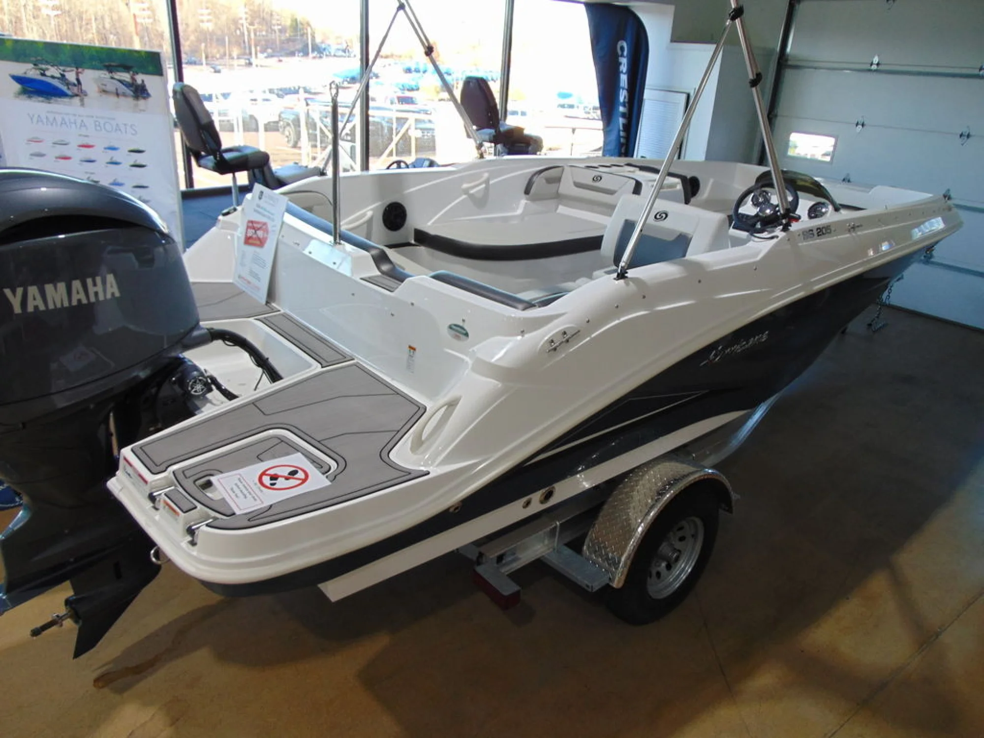 Hurricane SunDeck Sport 205 OB - Main Image