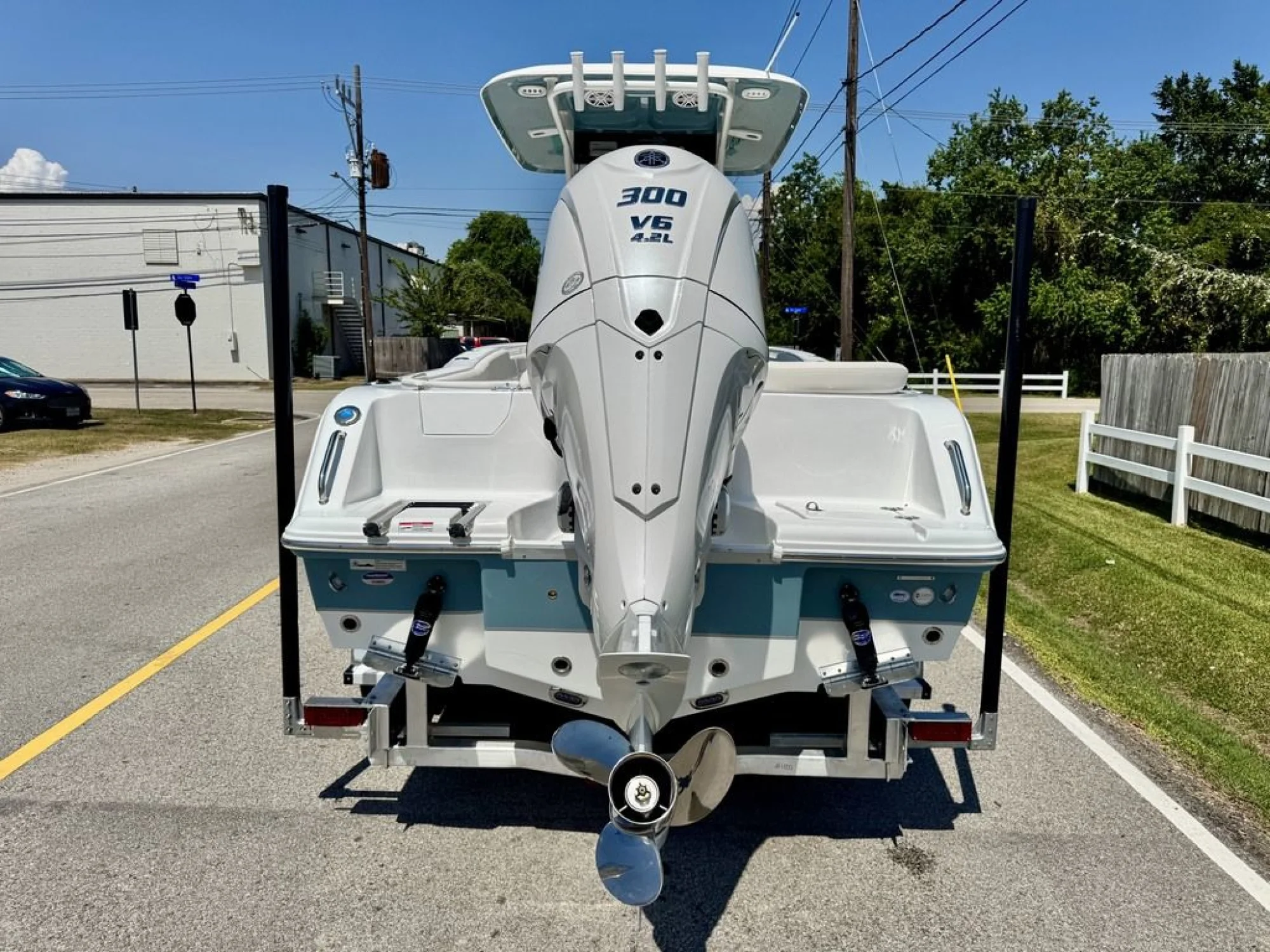 2027 Sea Hunt Ultra 245SE - Image 3