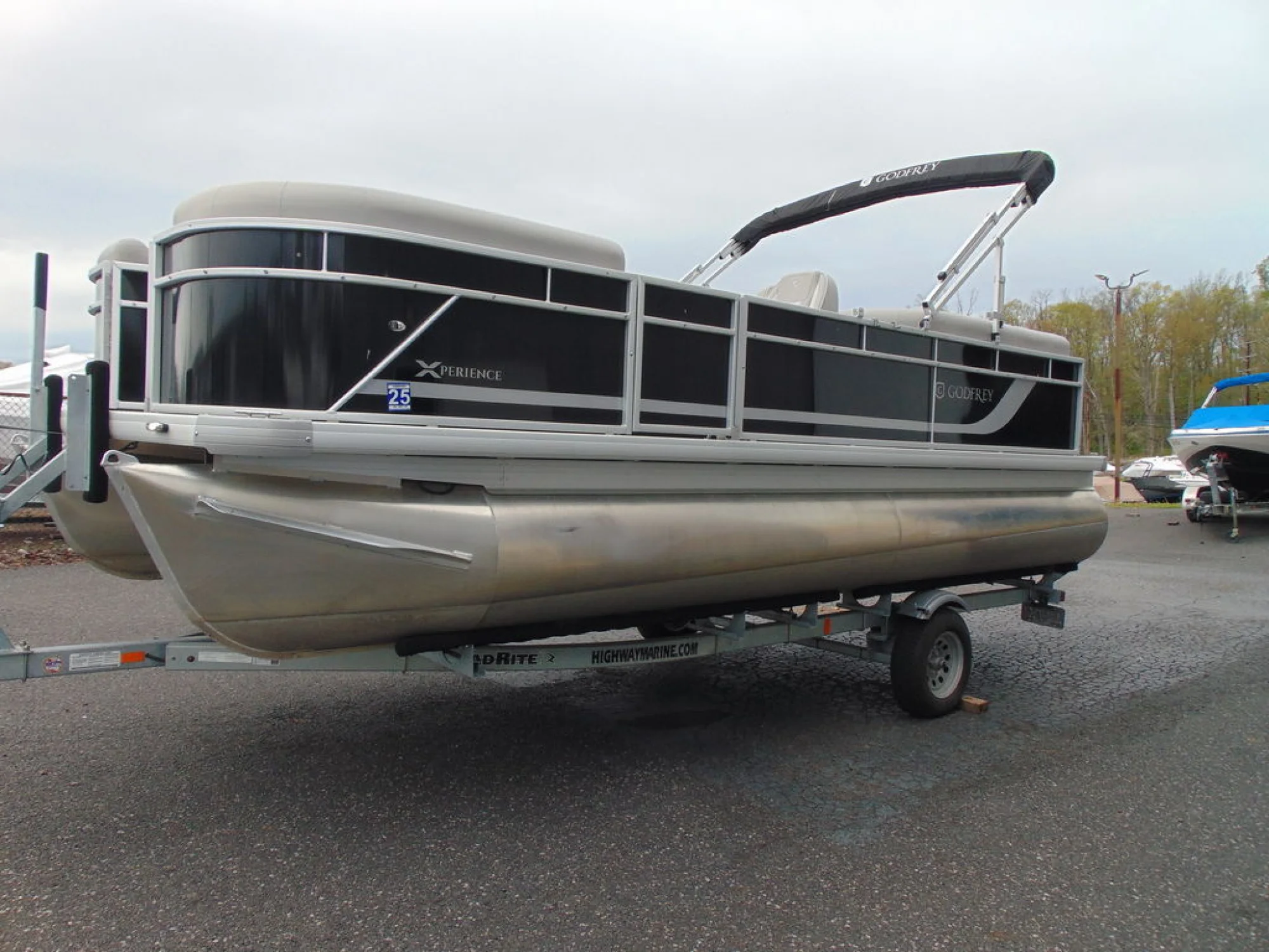 Godfrey Pontoons Xperience 2086 CX - Image 4