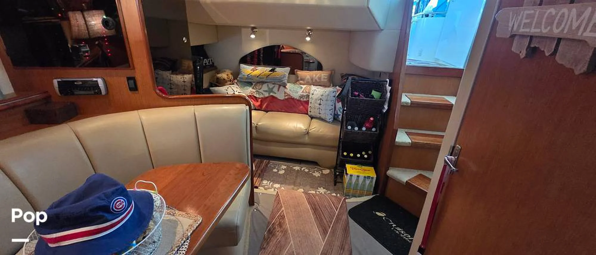 2004 Cruisers Yachts 320 Express - Image 5