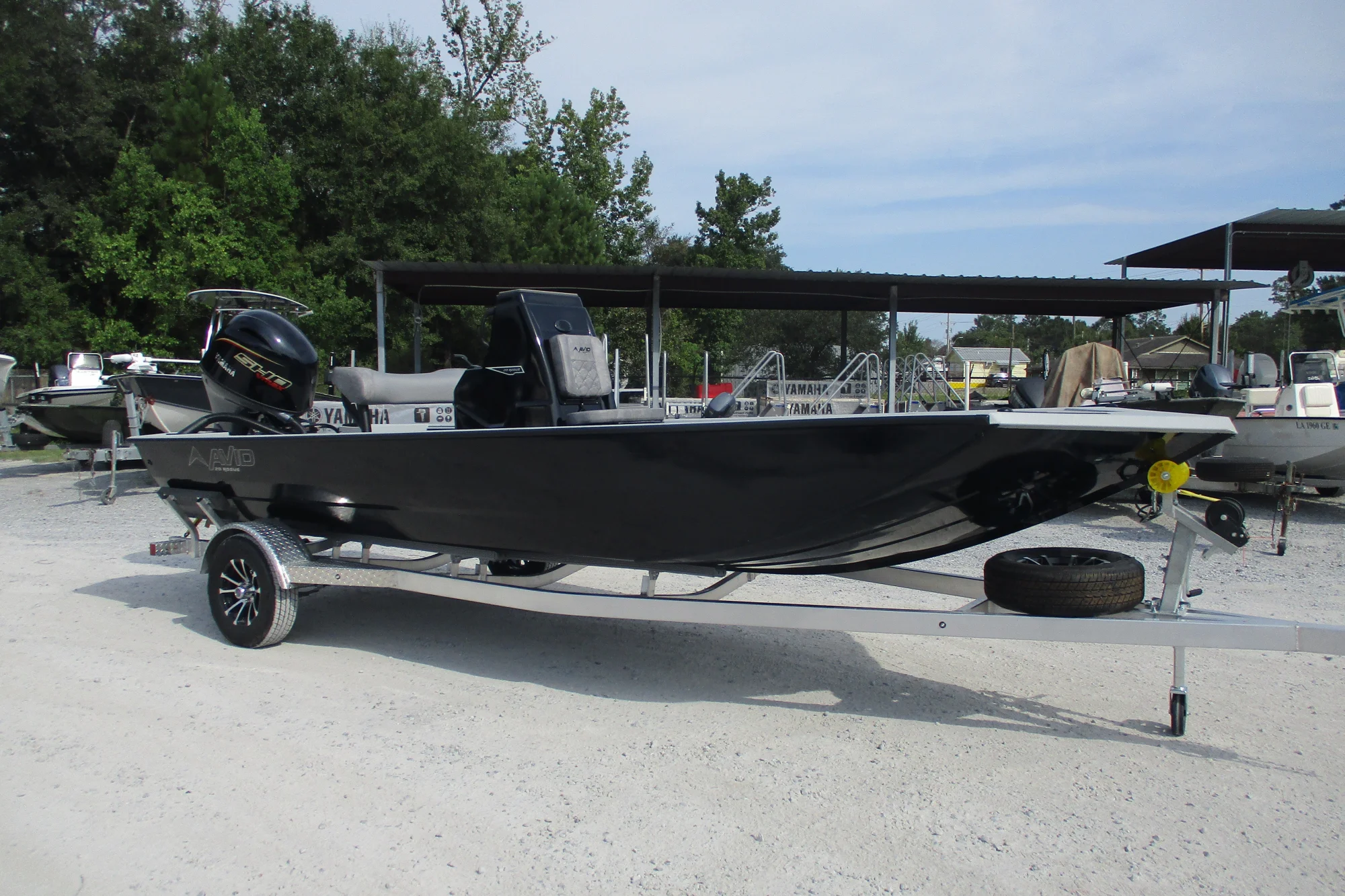 2027 Avid 20 Rogue CC - Image 3