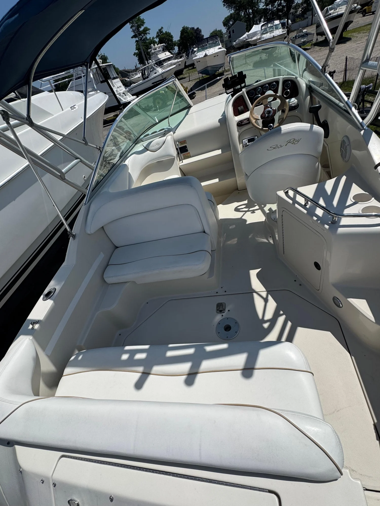 2003 Sea Ray 240 Sundancer - Image 5