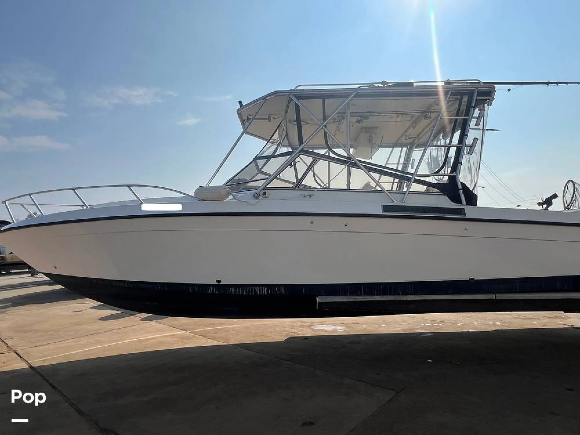 1998 Contender 35 side console - Main Image