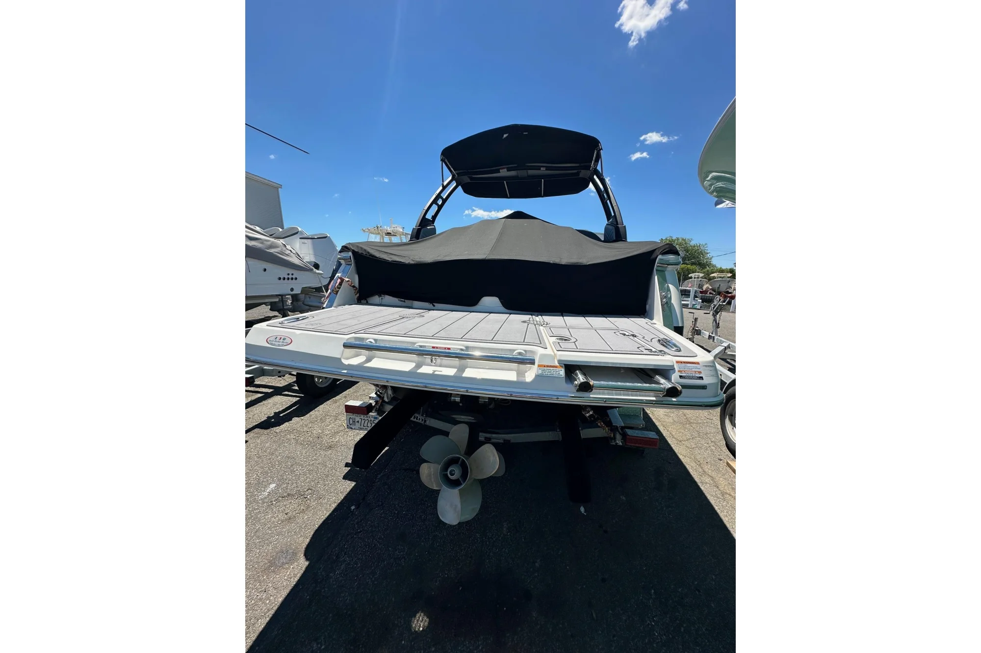 2023 Chaparral 247 SSX - Image 3