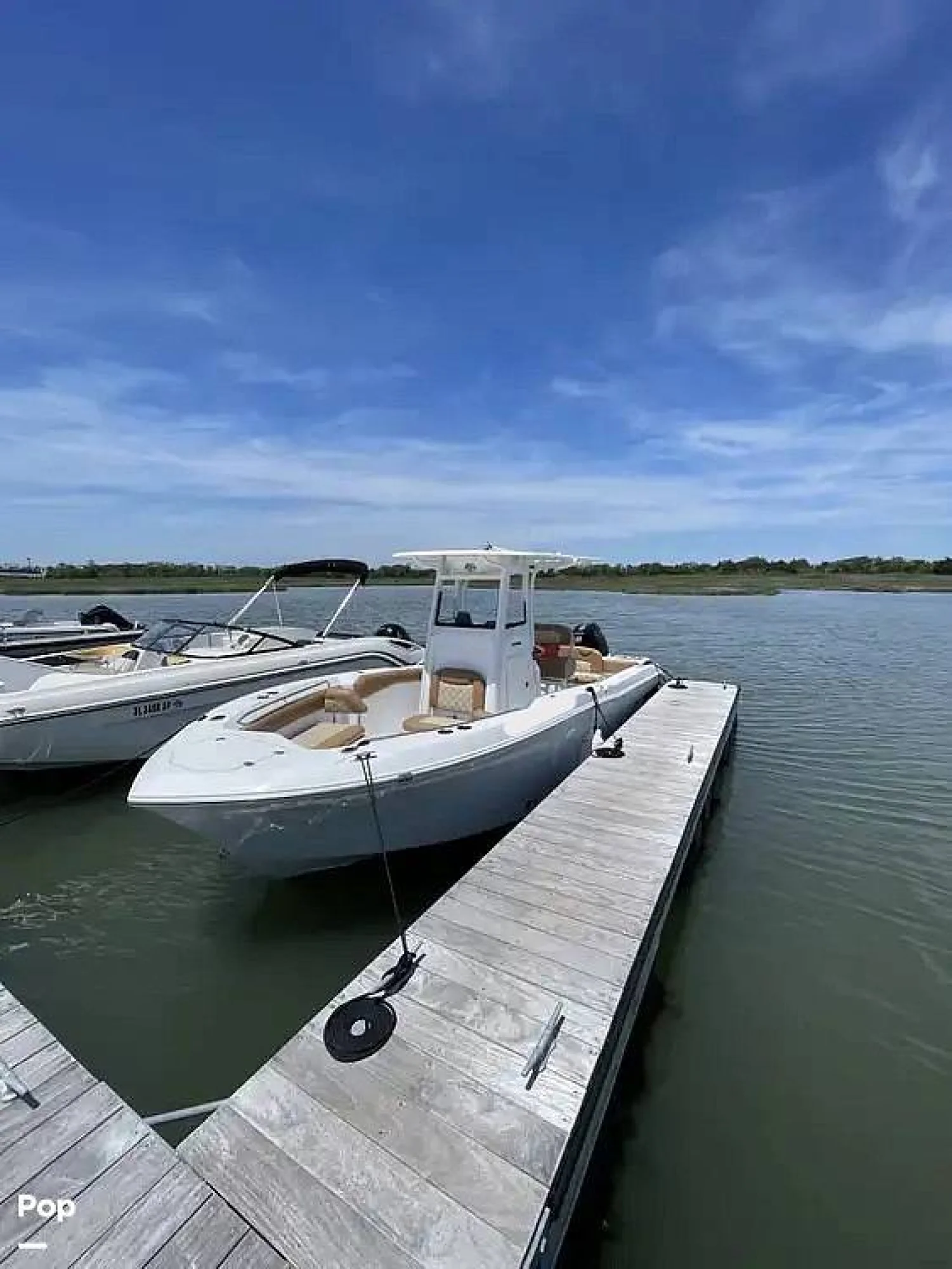 2025 NauticStar 2420 SL - Image 4