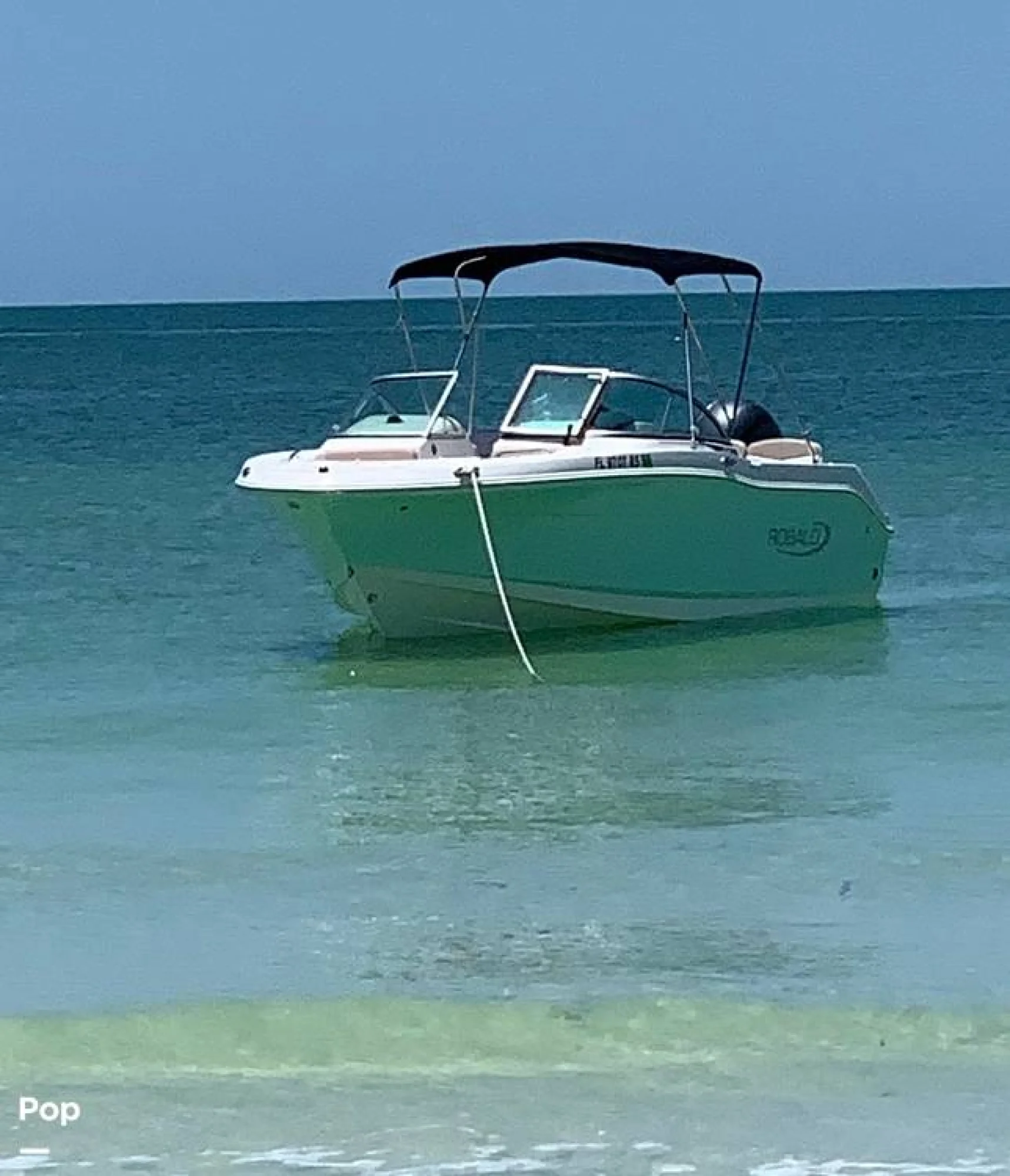 2019 Robalo 207 Dual Console - Image 2