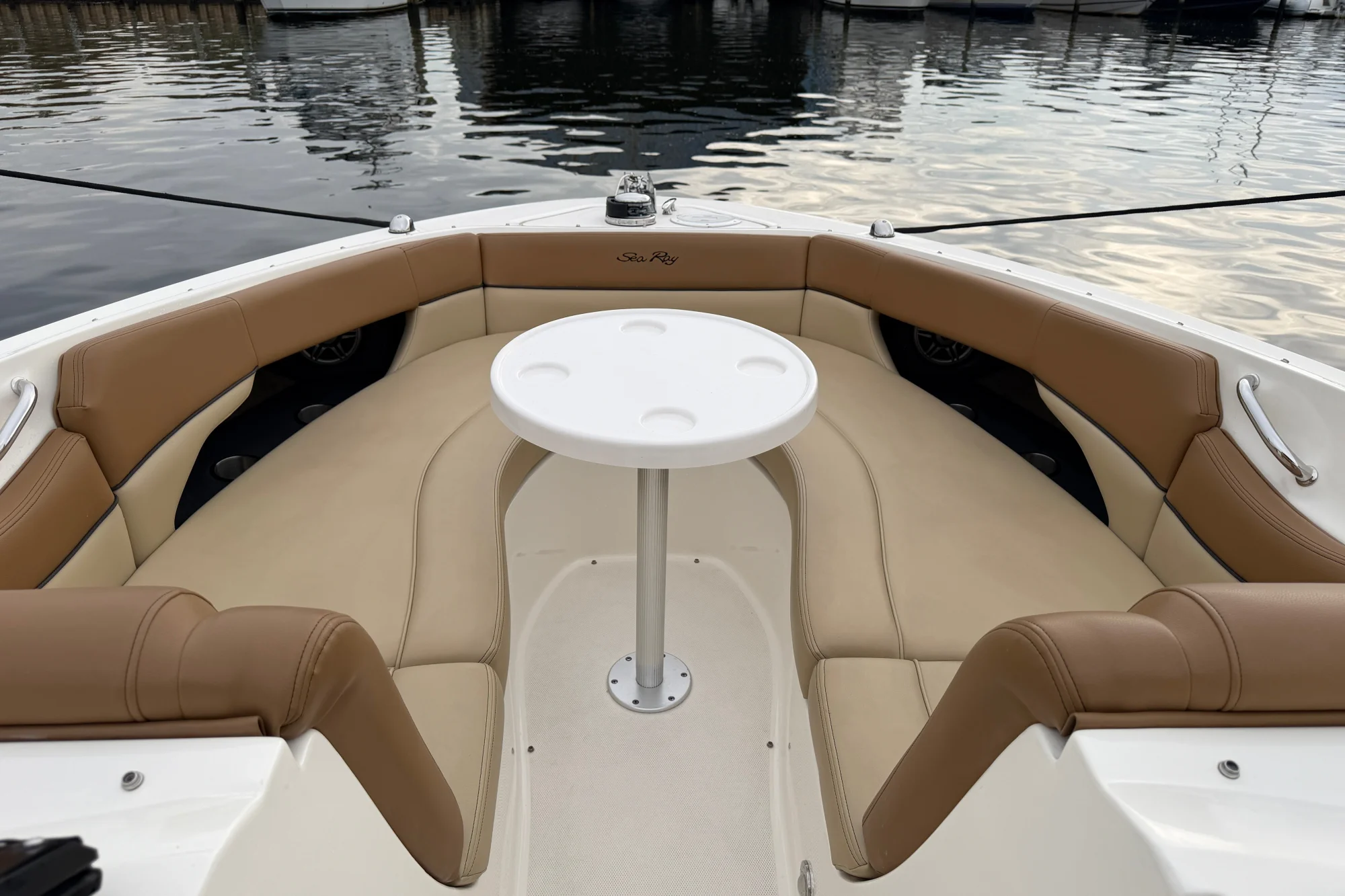 2014 Sea Ray 300 SLX - Image 3