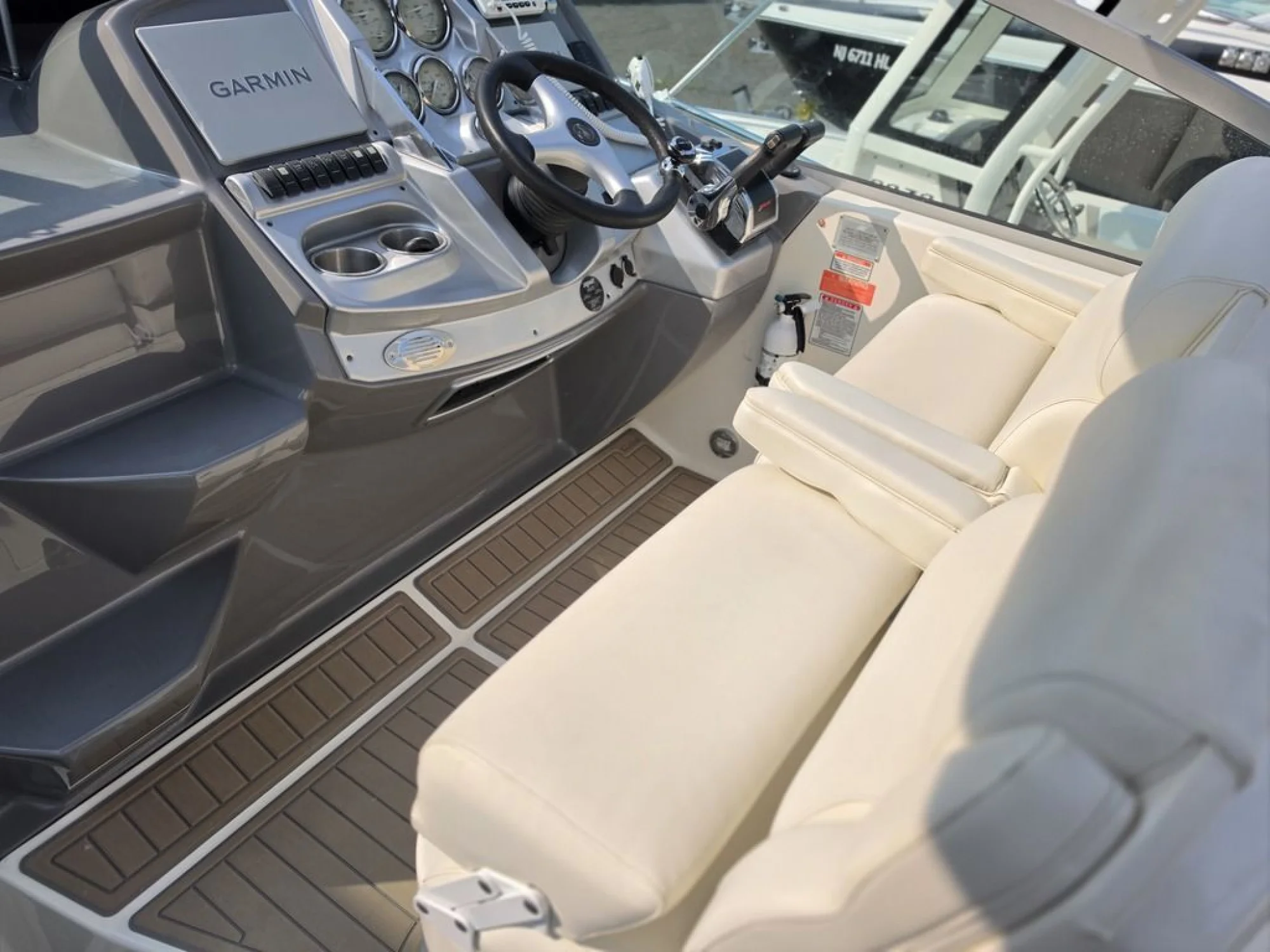 2006 Monterey 290 Cruiser - Image 5