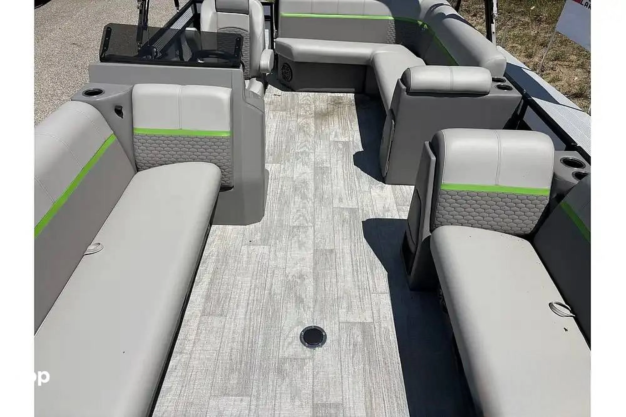 2024 Qwest E CLASS 20 LANAI-LTZ - Image 2