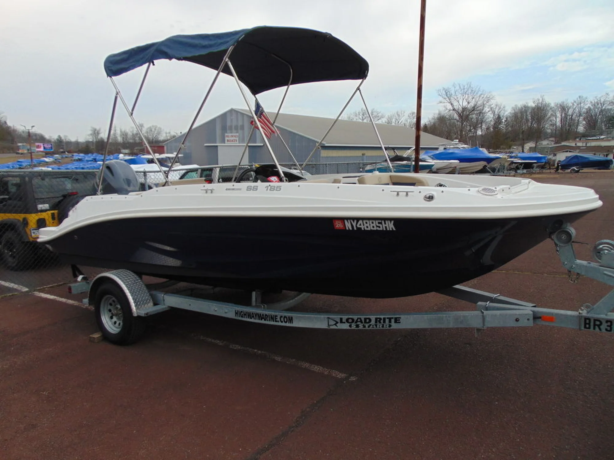 Hurricane SunDeck Sport 185 OB - Image 2