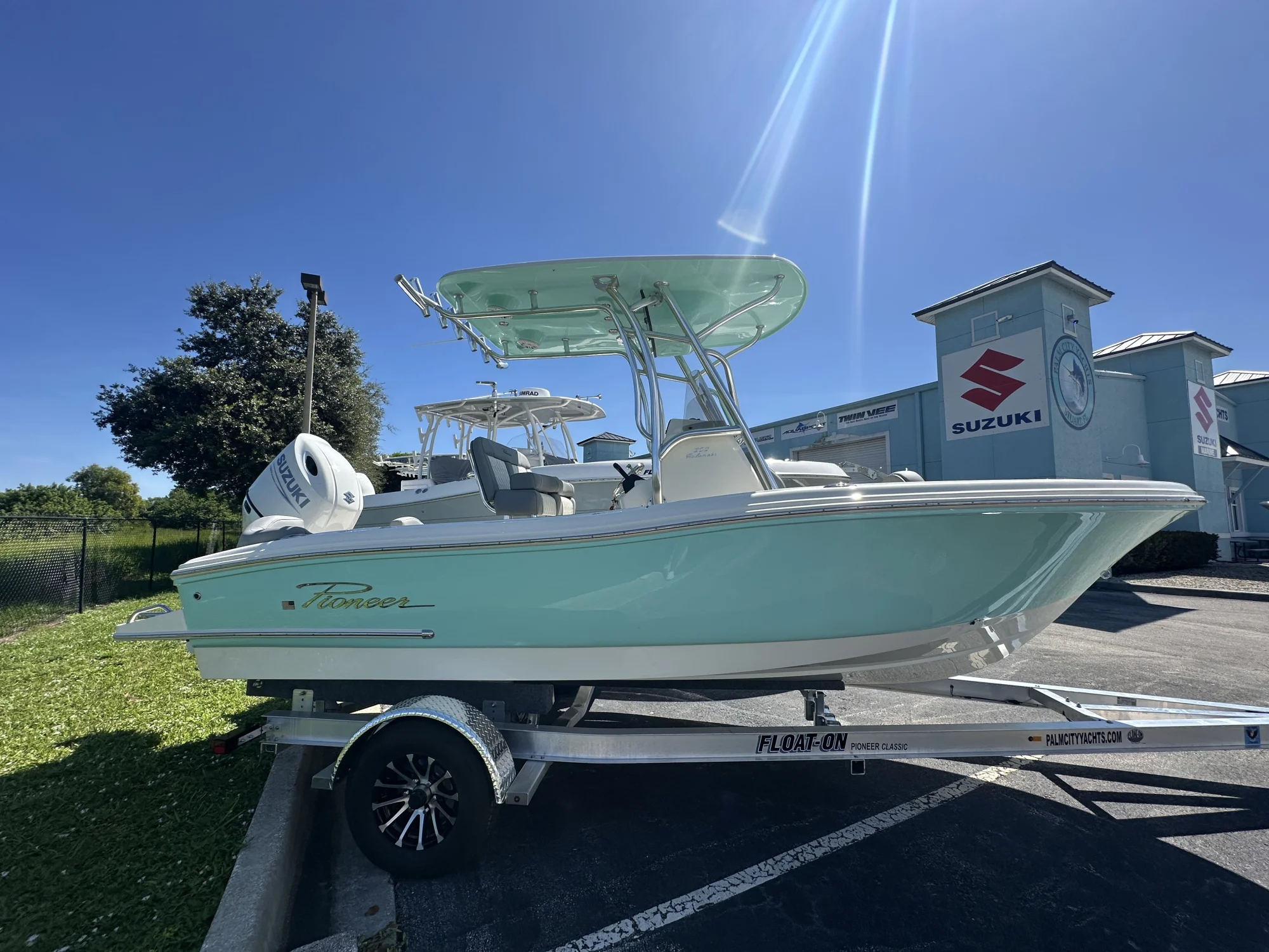 2027 Pioneer 202 Islander - Main Image