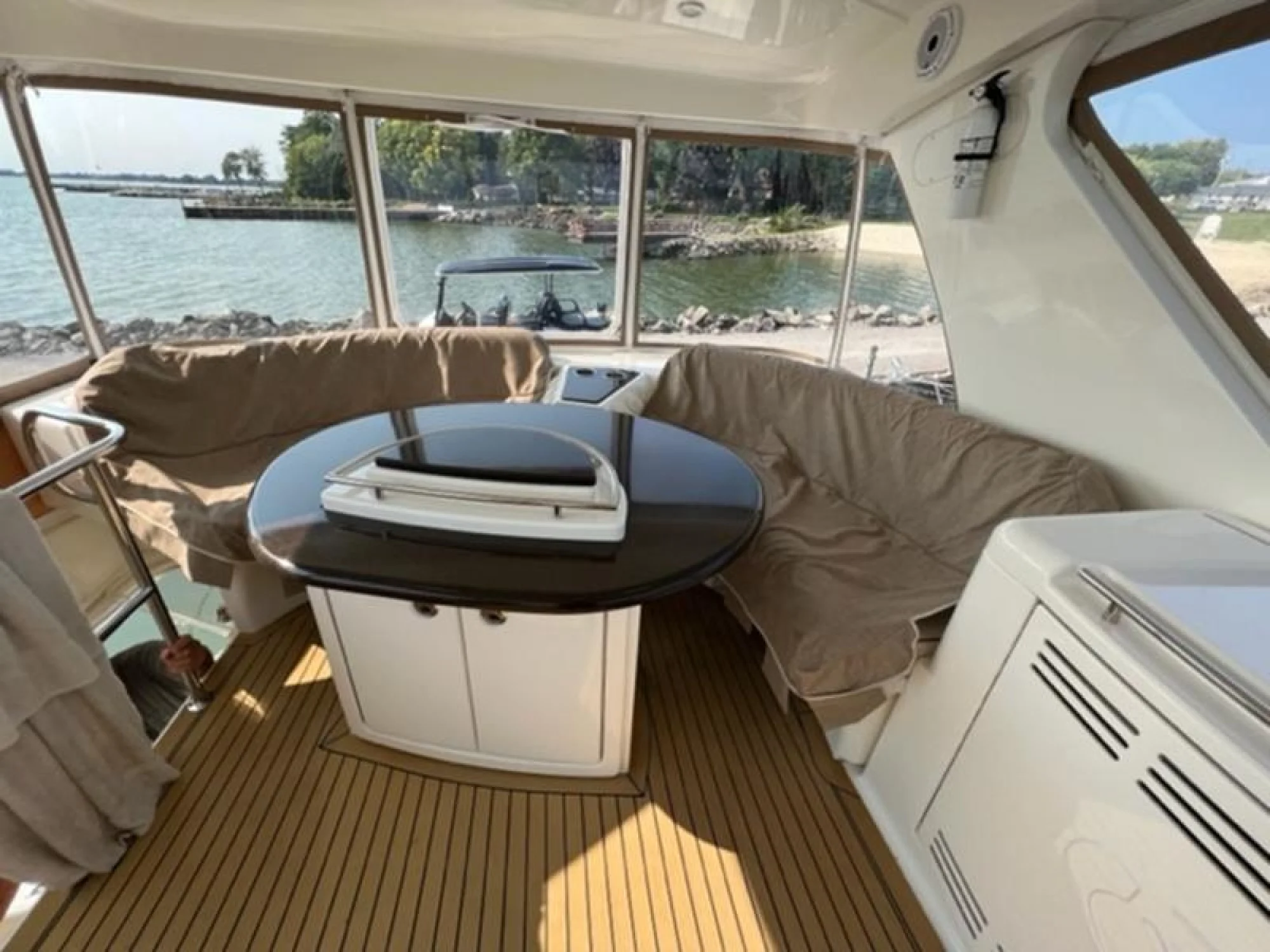 2009 Silverton Ovation 52 - Image 5