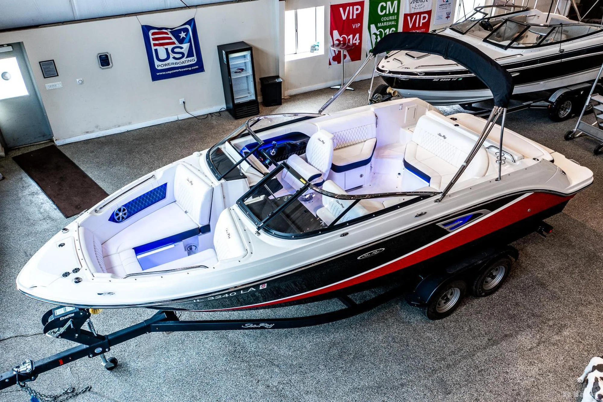 2020 Sea Ray 230 SLX - Main Image