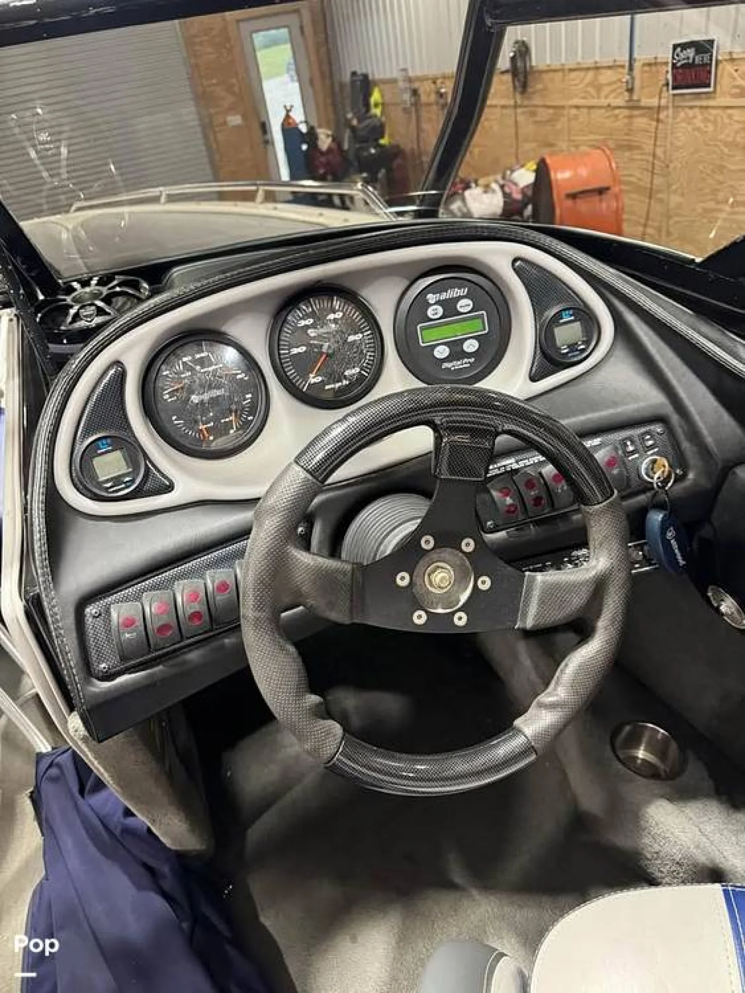 2001 Malibu 23 LSV Wakesetter - Image 4