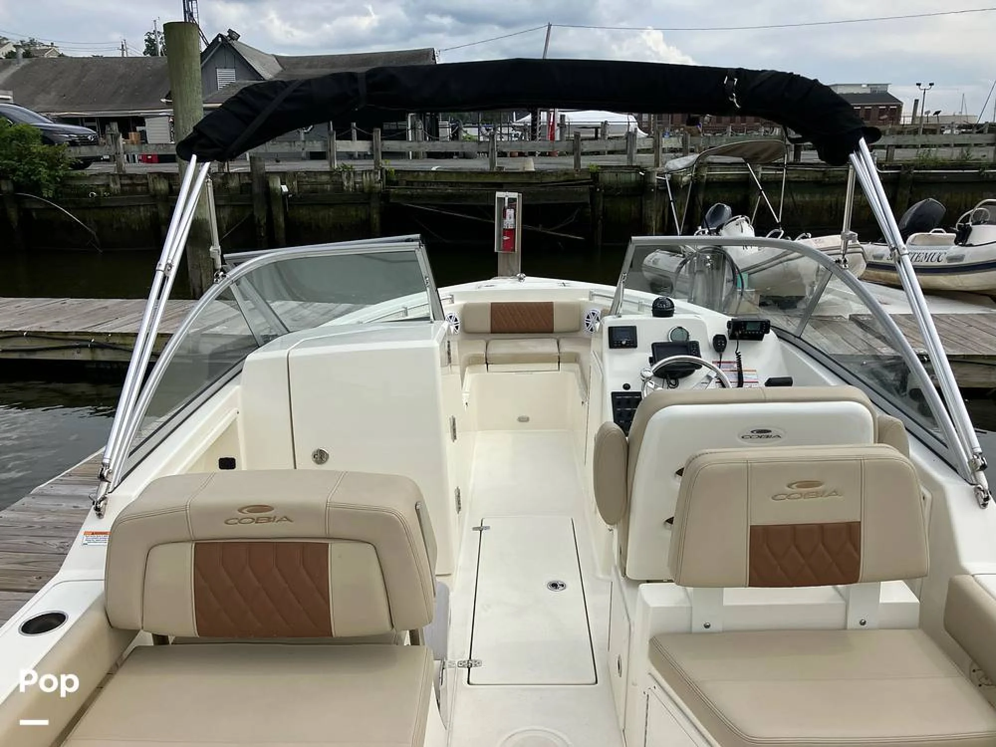 2024 Cobia 220 DC - Image 5