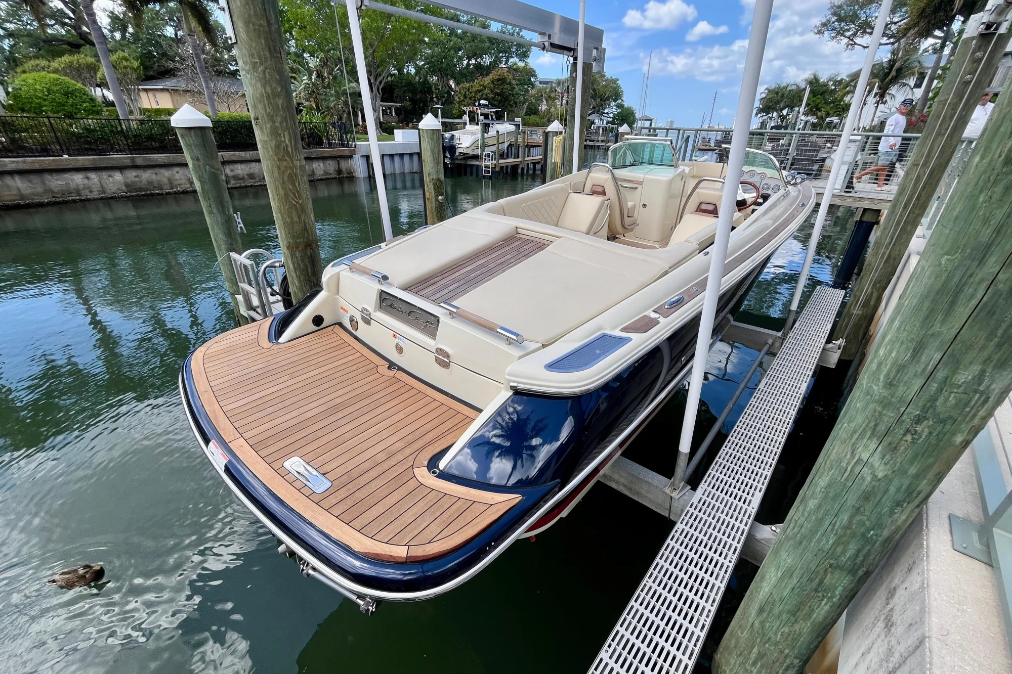 2019 Chris-Craft Launch 27 - Image 4