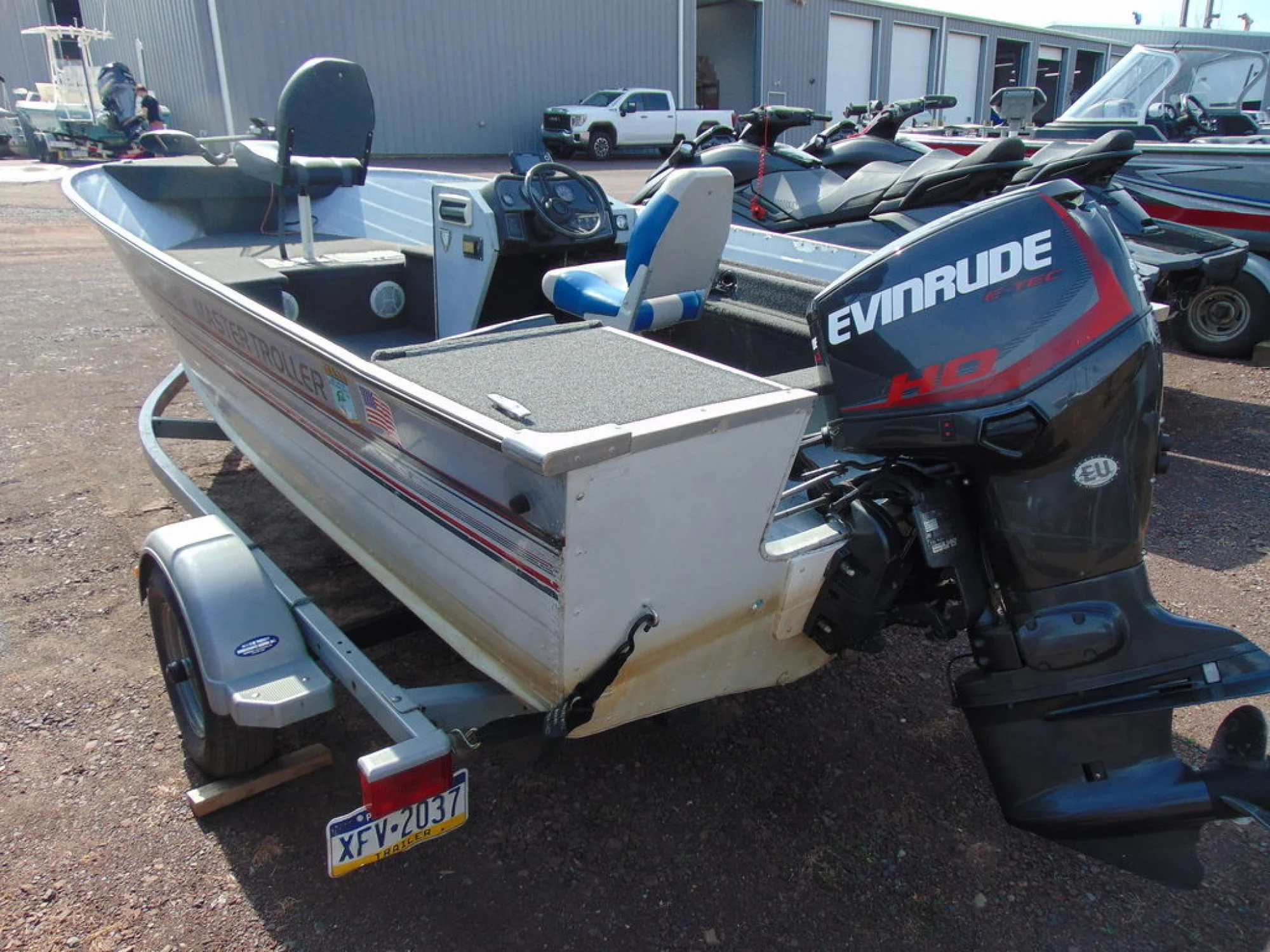 Sylvan 17 Master Troller - Image 3