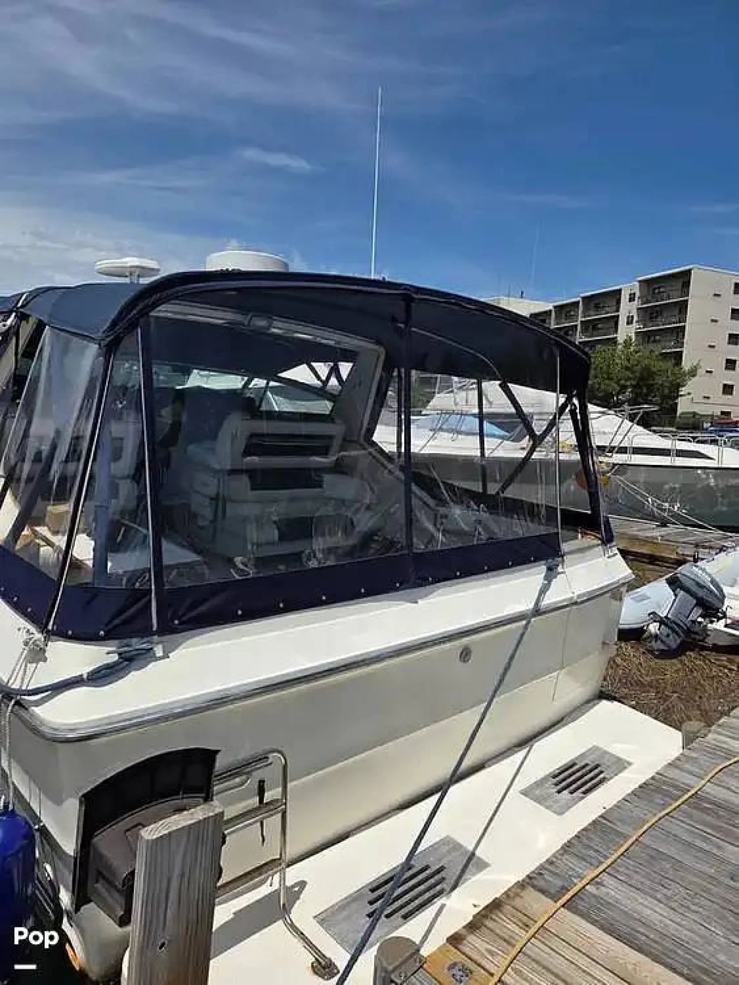 1987 Sea Ray 390 EC - Image 4