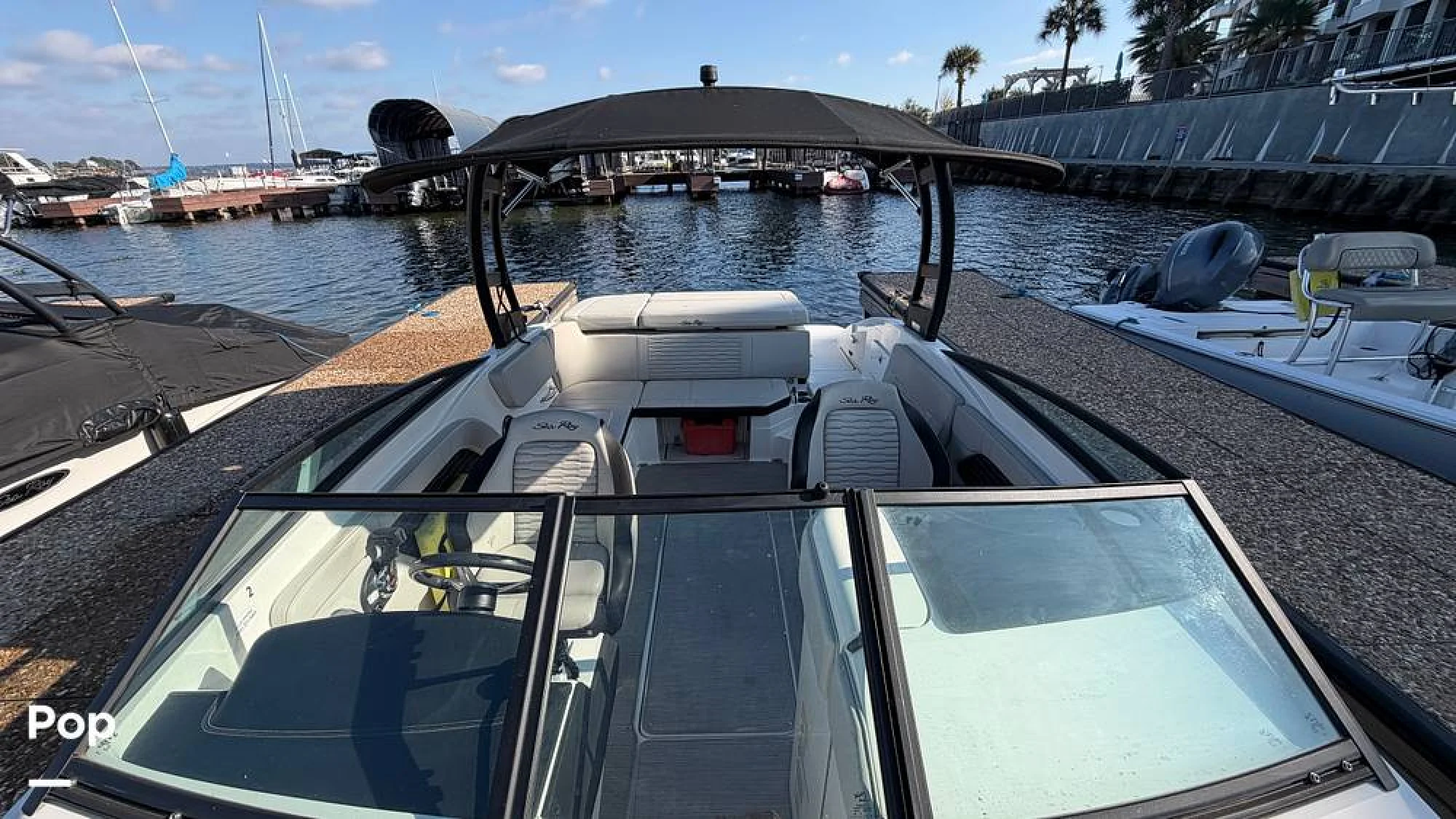 2022 Sea Ray SPX 230 - Image 4