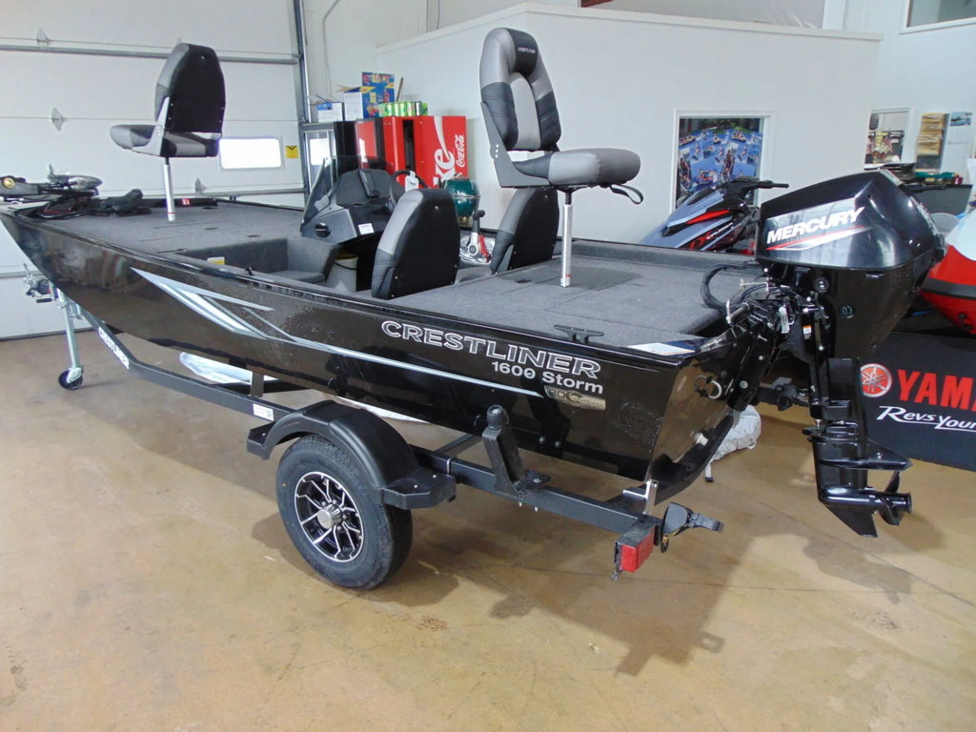 Crestliner 1600 Storm - Main Image