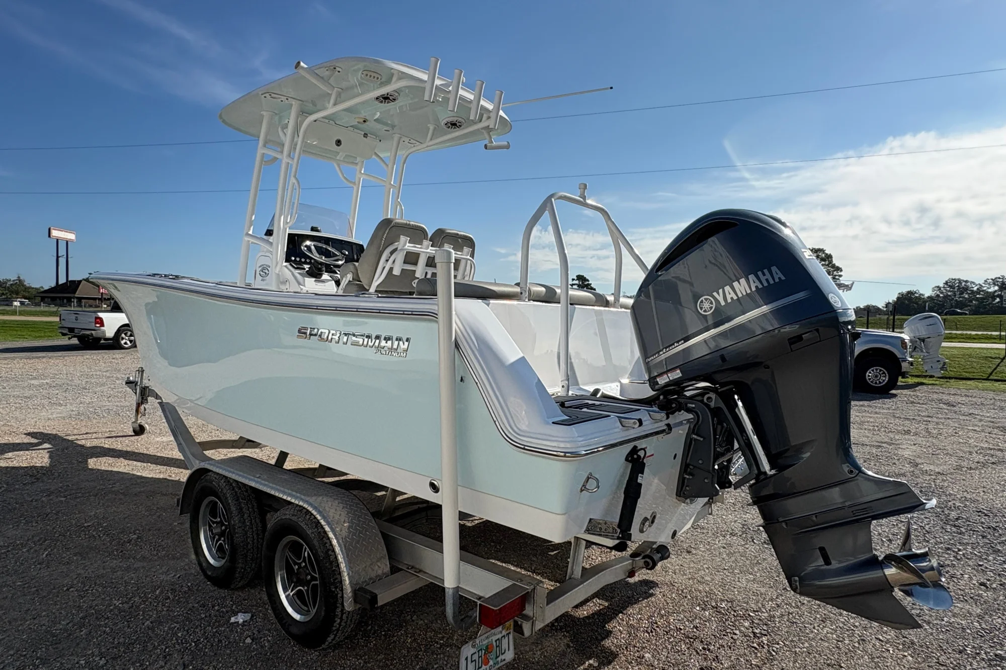 2021 Sportsman Heritage 231 Center Console - Image 3