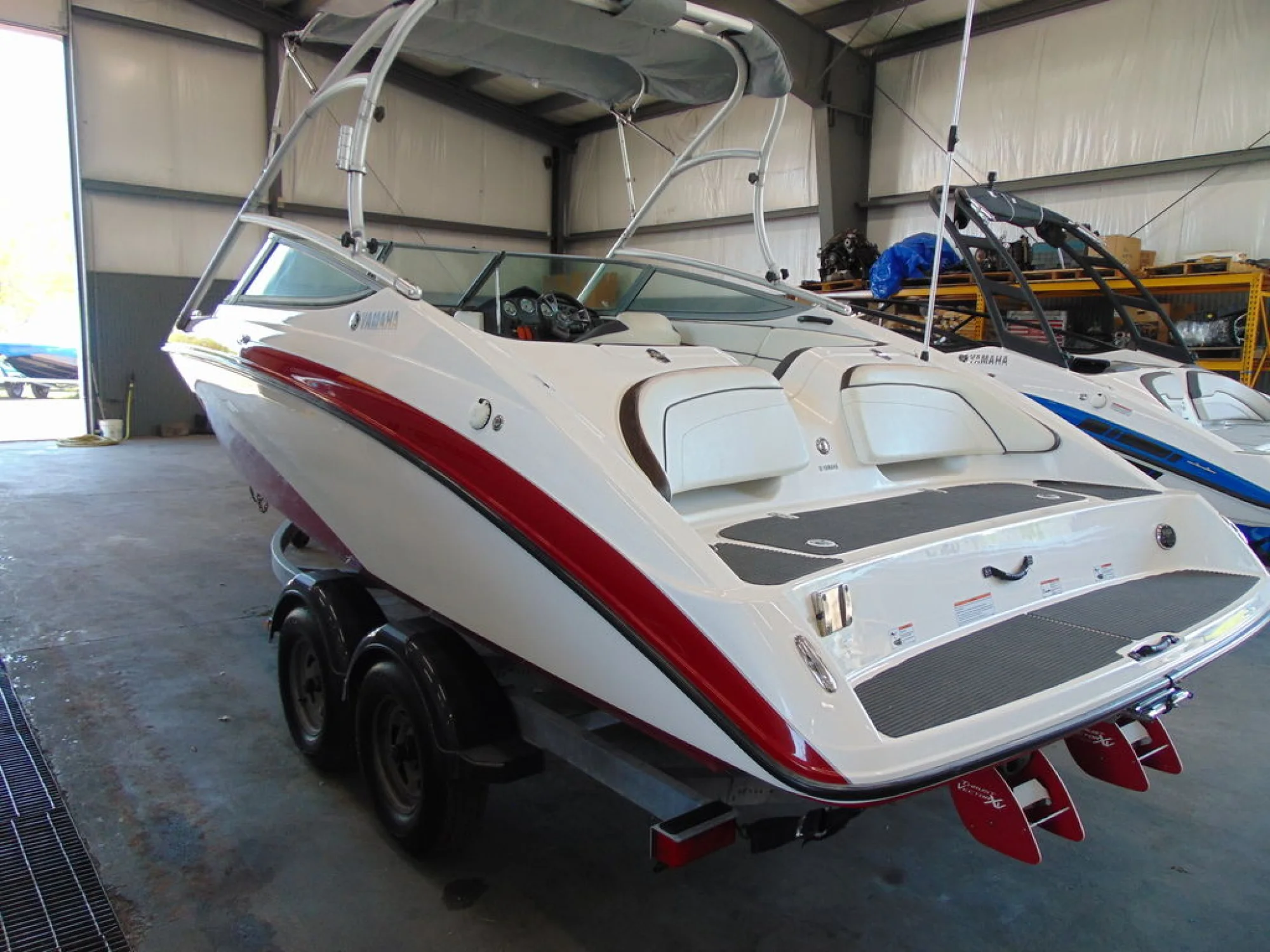 Yamaha Marine AR210 With Galvanized Trailer - Image 3