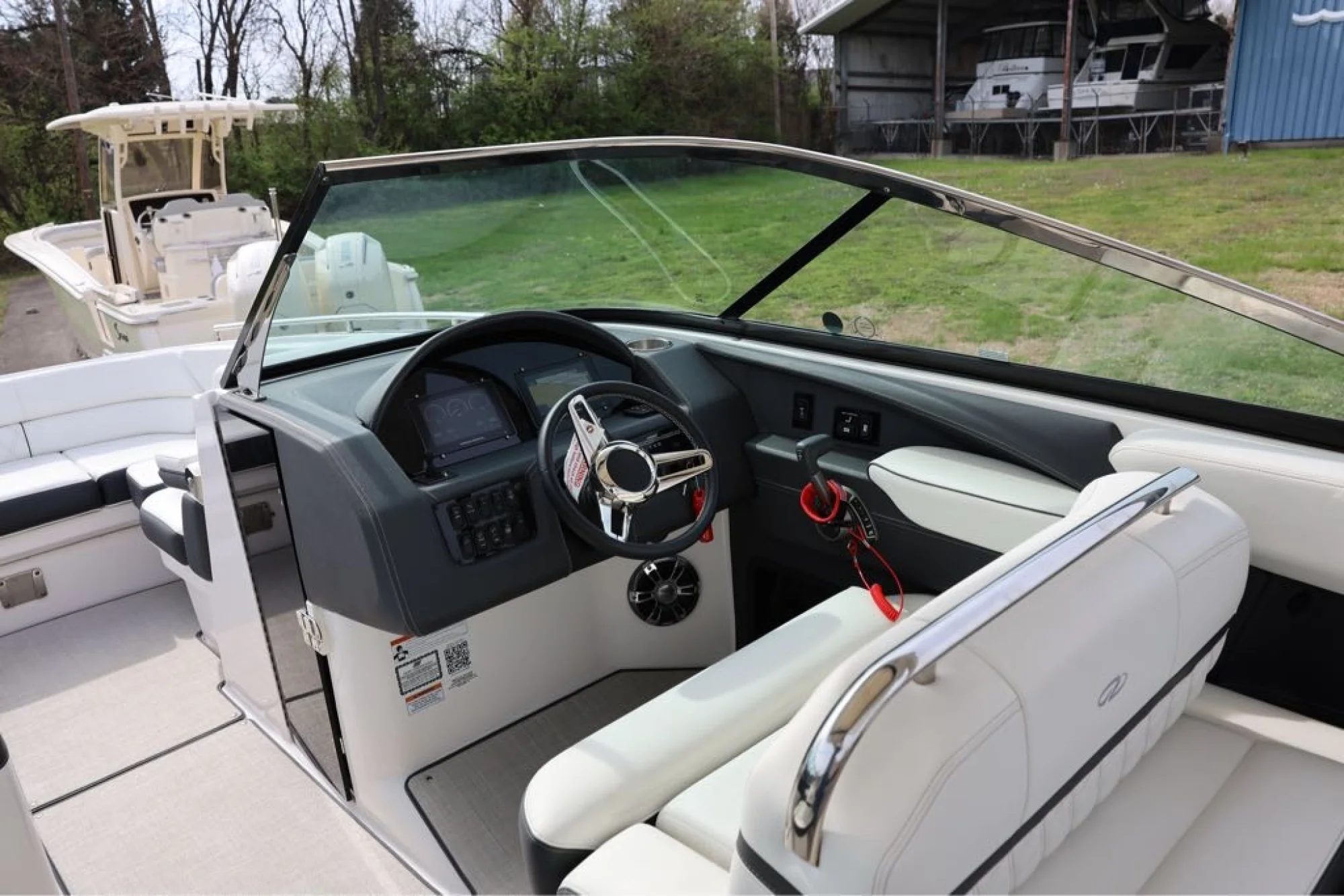 2023 Regal 2800 - Image 5