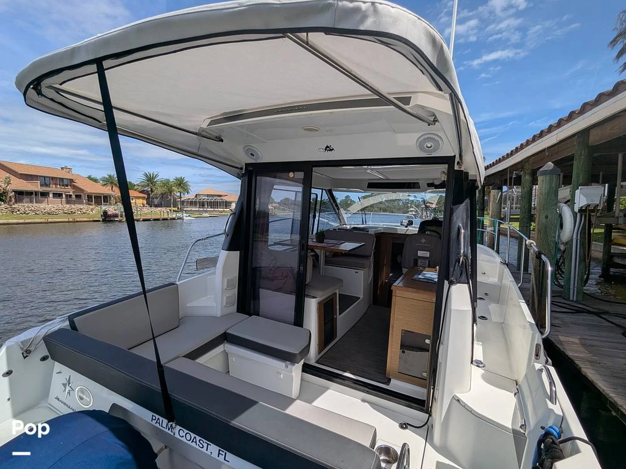 2018 Jeanneau NC 895 - Image 2