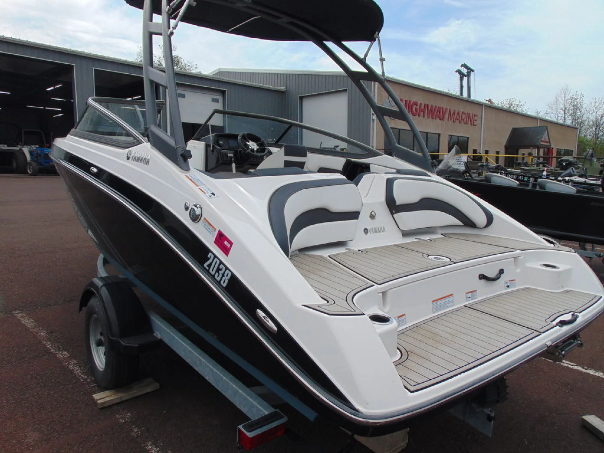 Yamaha Marine AR195 - Image 4