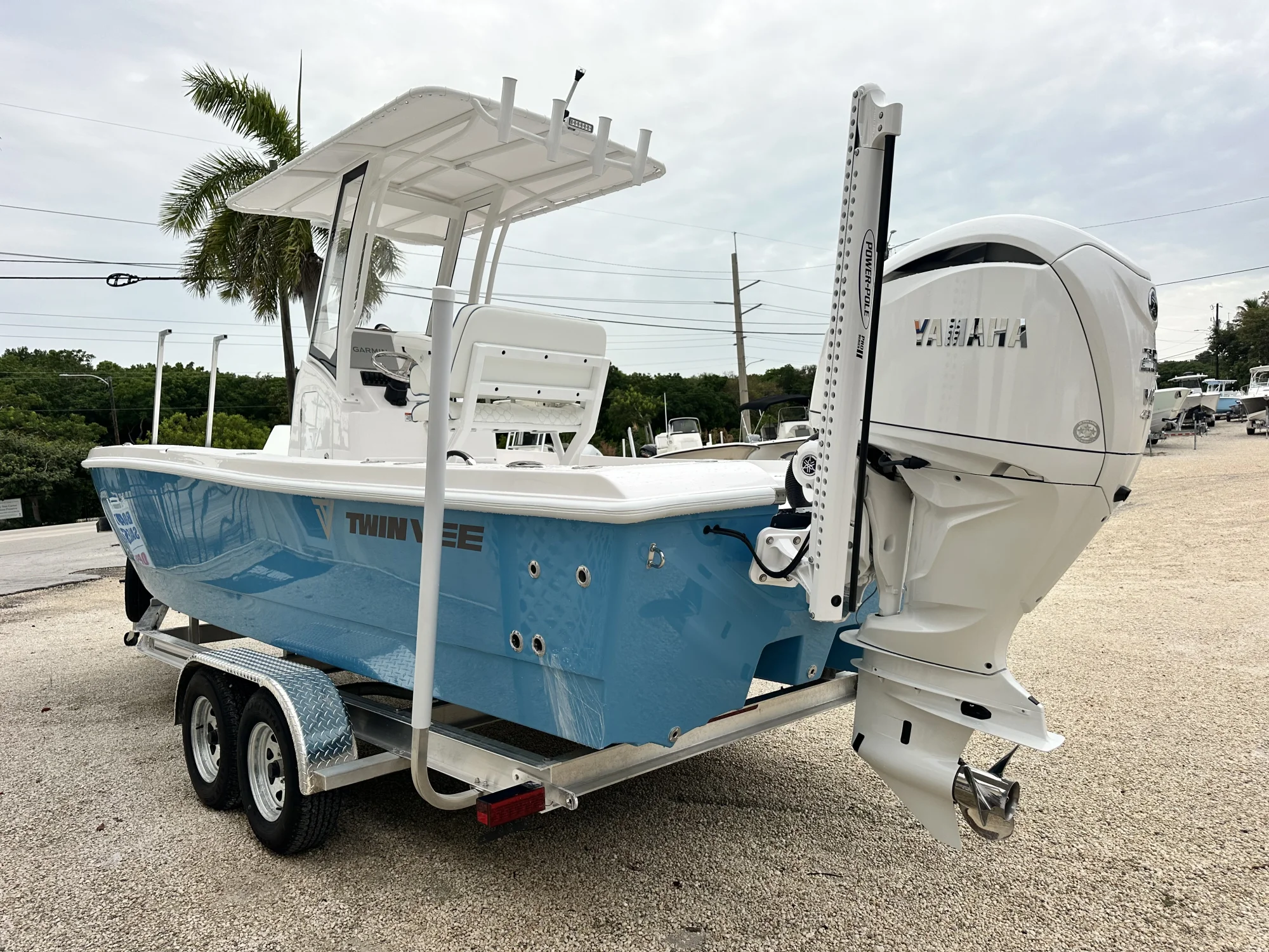 2027 Twin Vee 22 Bay Cat - Image 5