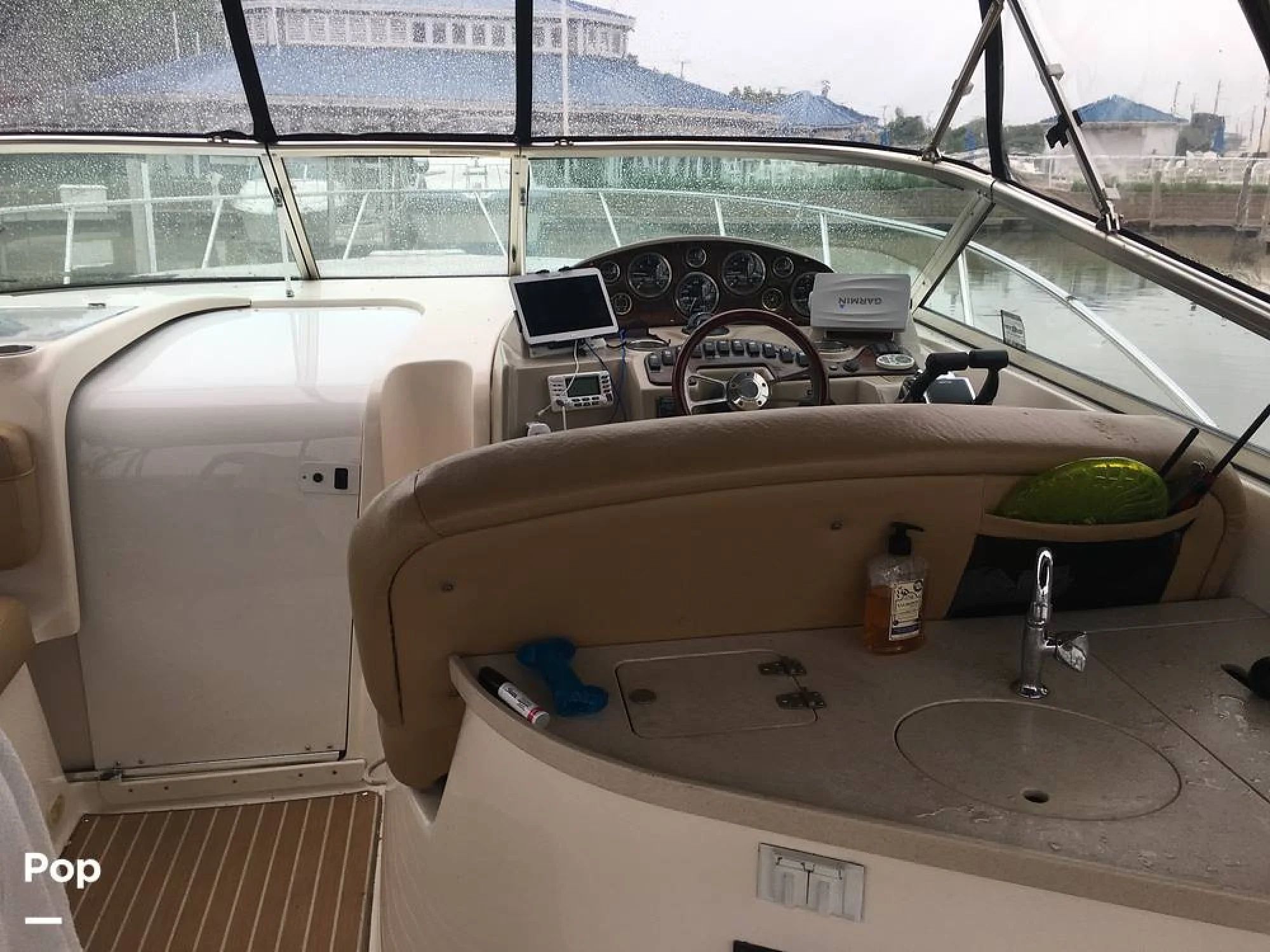 2002 Rinker Fiesta Vee 342 - Image 4