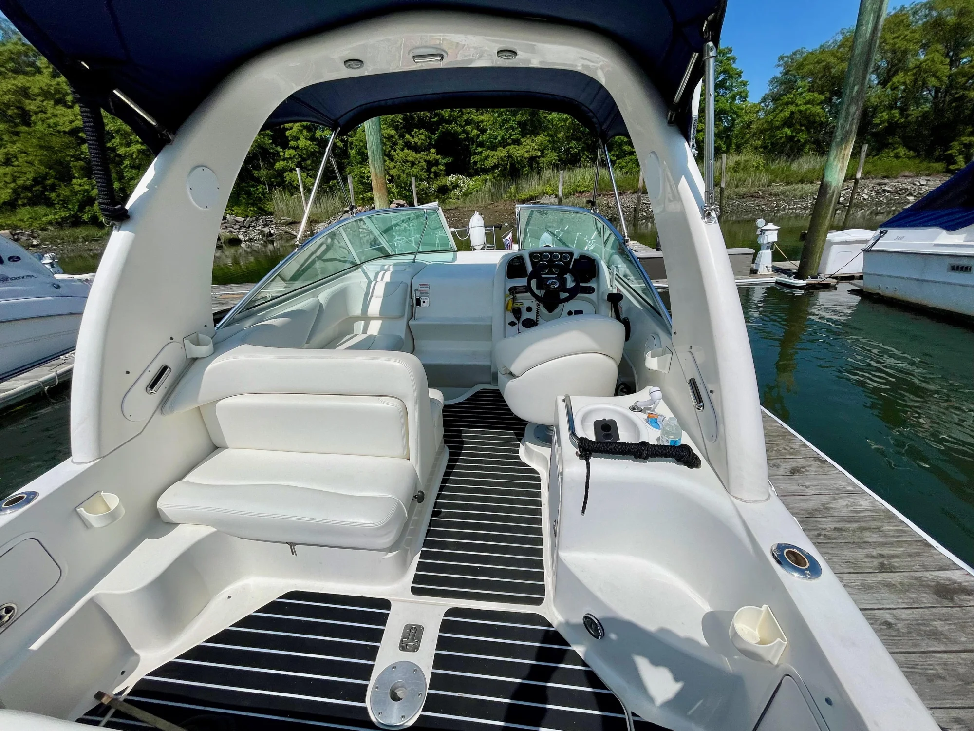 Sea Ray 260 Sundancer - Image 3