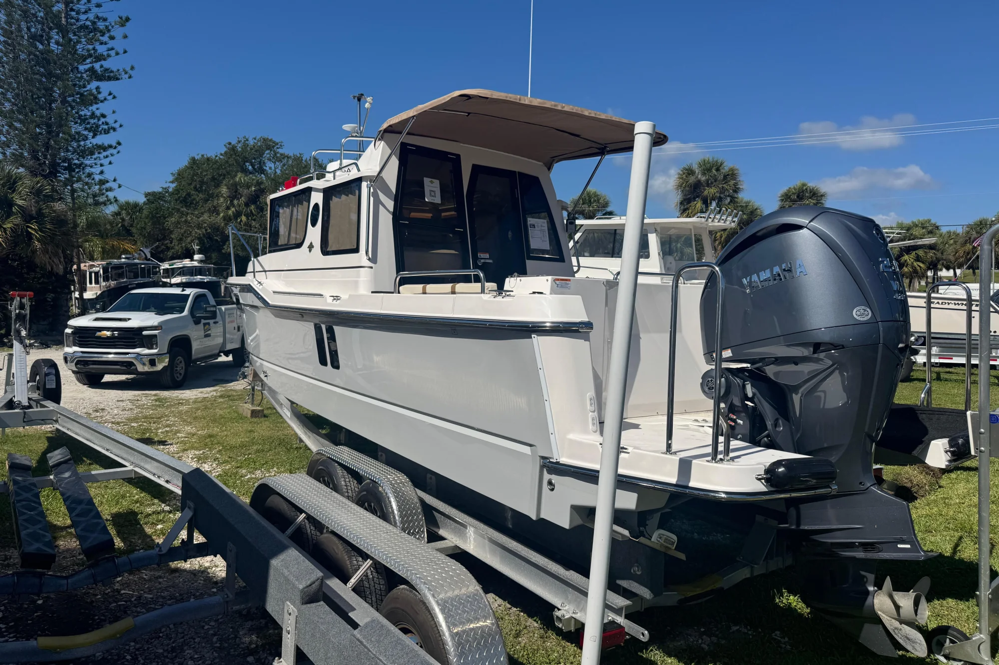 2026 Ranger Tugs R-25 - Image 2