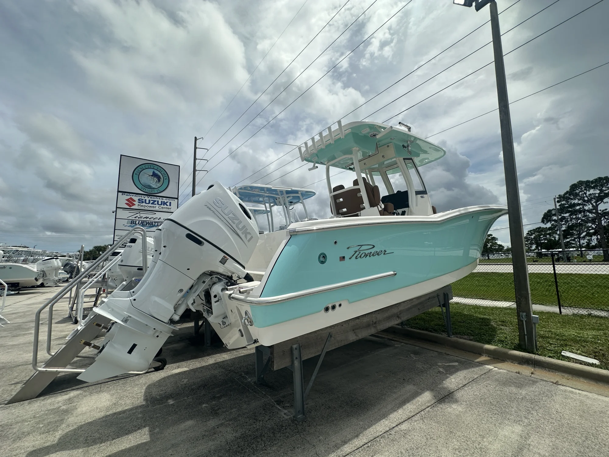 2027 Pioneer 270 Pelagic - Image 3